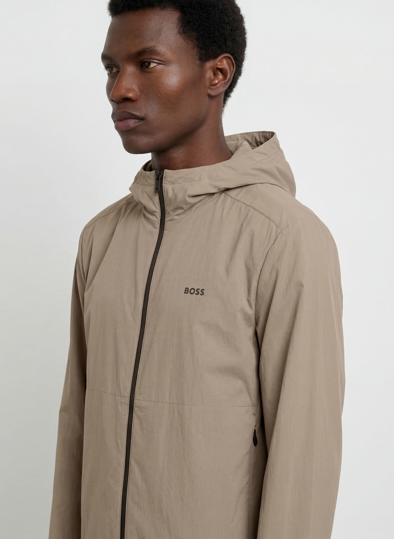 BOSS Funktionsjakke AIRYNIX: BEIGE / SORT