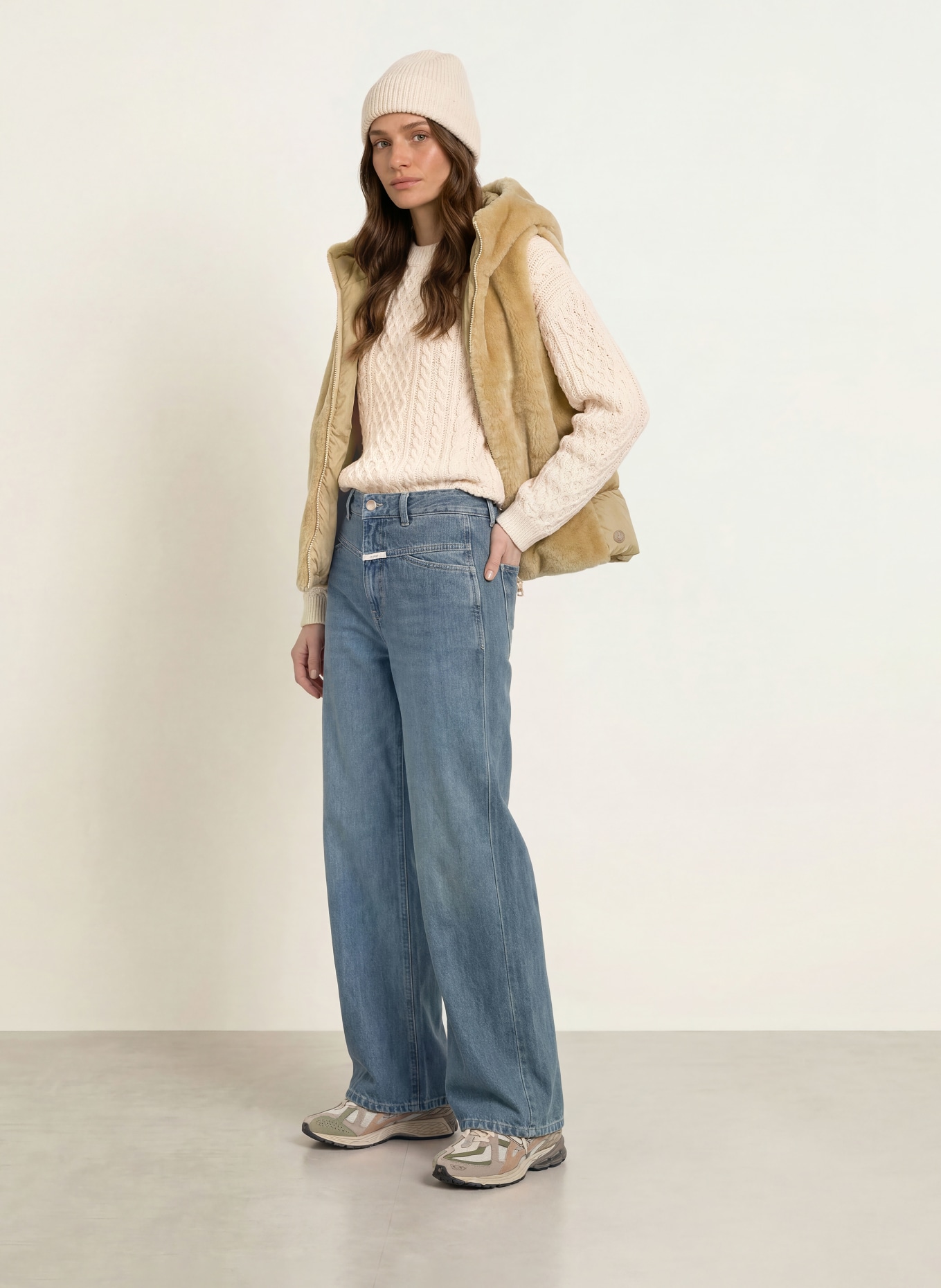 SAVE THE DUCK Gewatteerd vest CASSANDRA in een mix van materialen: BEIGE