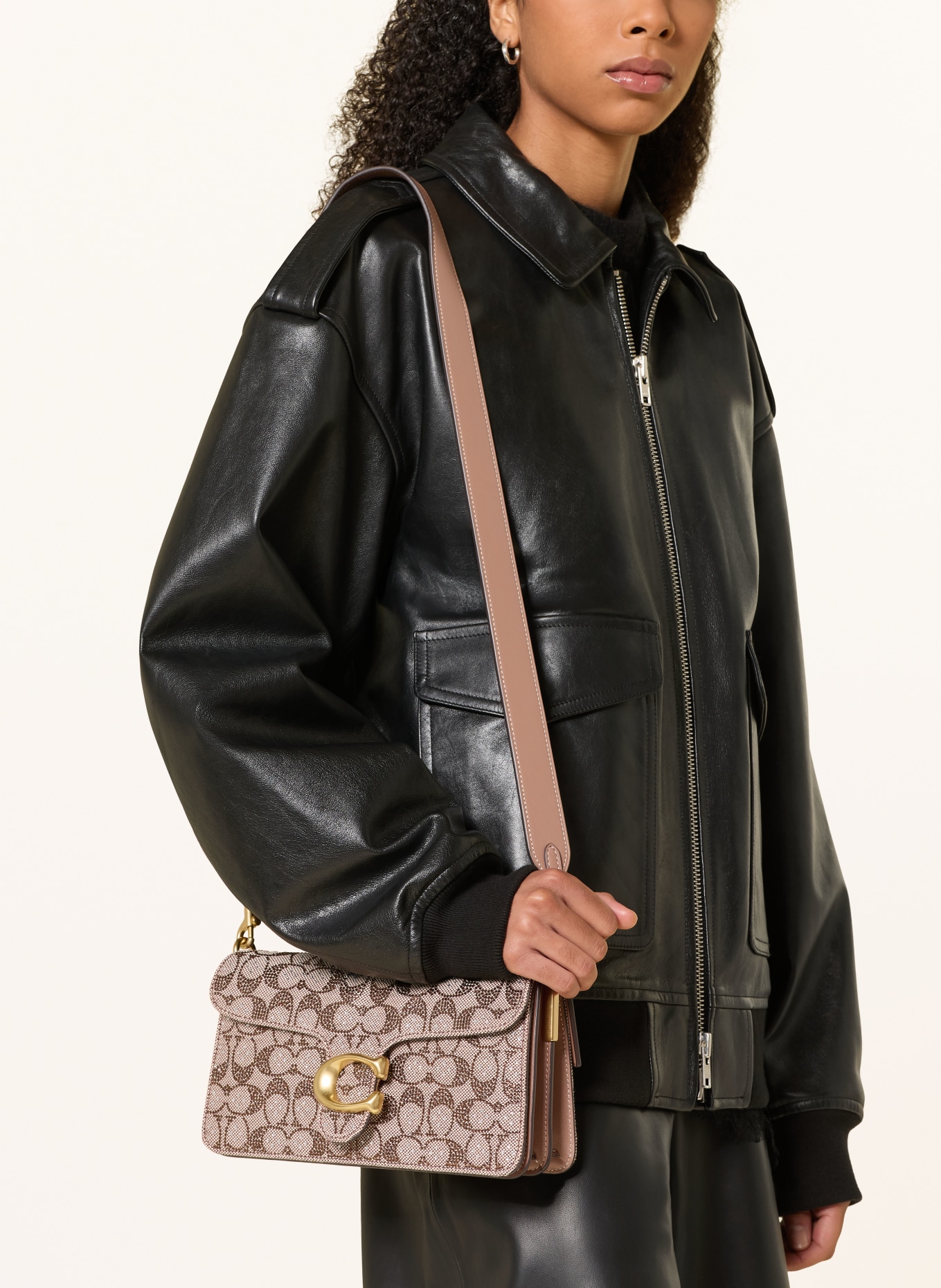 COACH Schoudertas TABBY 26 met sierstenen: BEIGE / GOUD / BRUIN