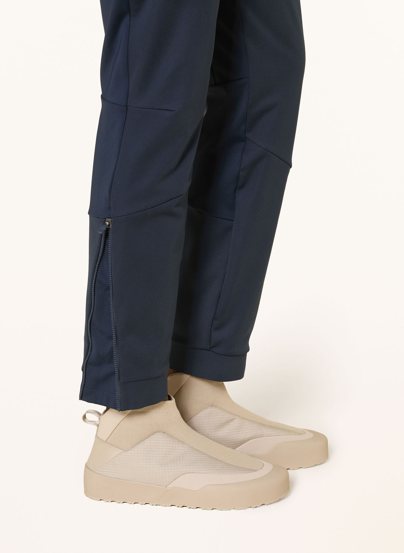 odlo Outdoorové kalhoty ZEROWEIGHT X-WARM INSULATED 80TH ANNIVERSARY: TMAVĚ MODRÁ