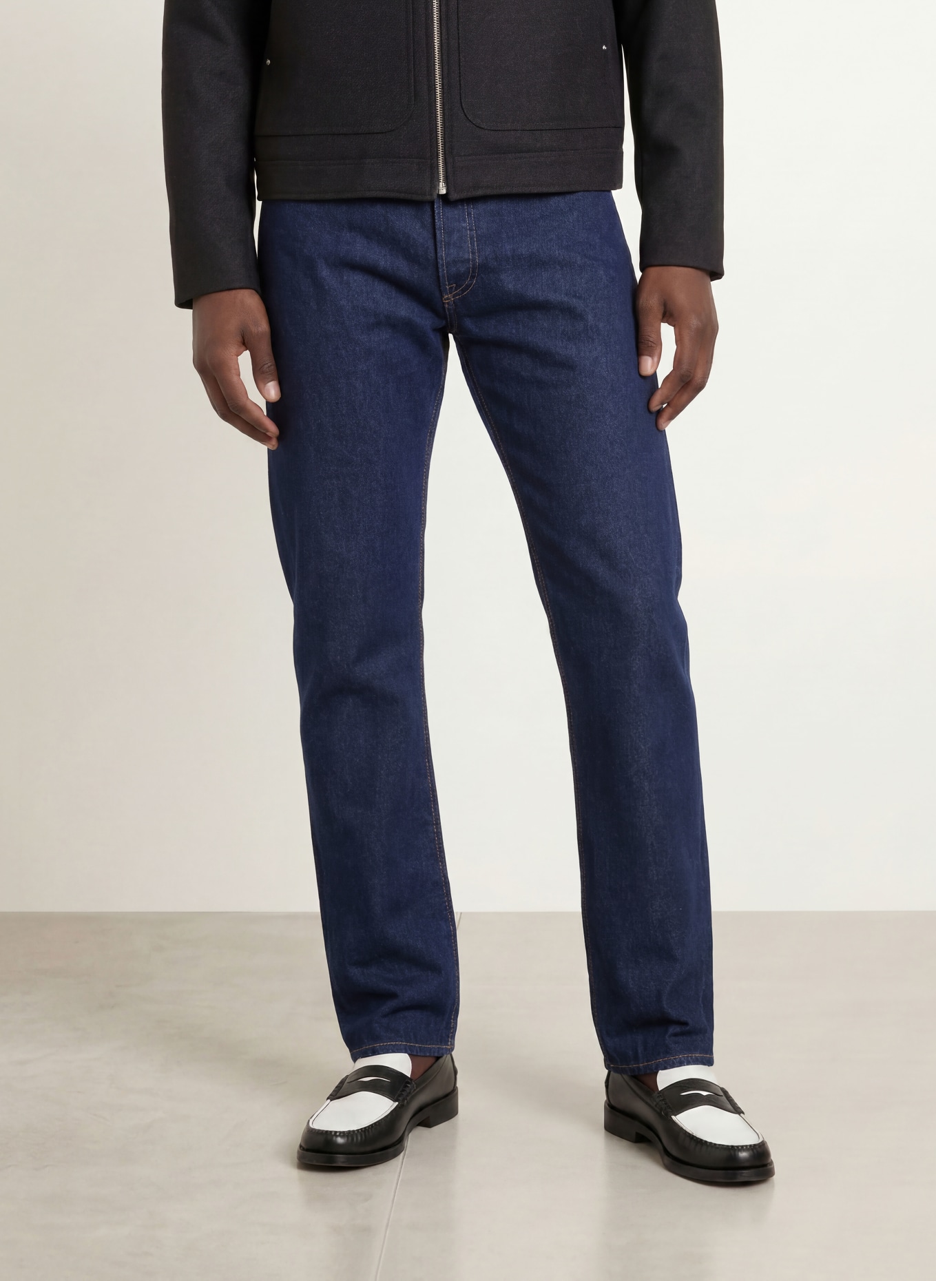 Levi's® Jeans 501 Regular Fit: 83 Med Indigo - Flat Finish