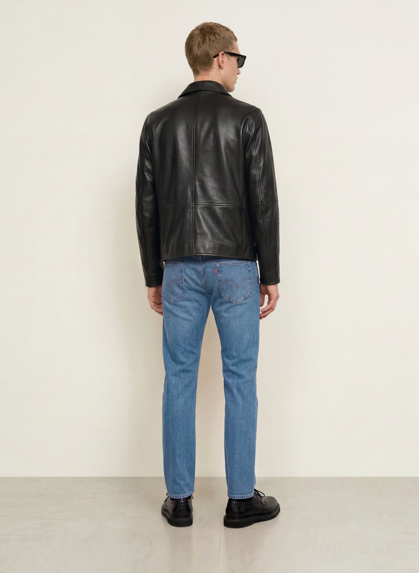 Levi's® Jeans 502 TAPER Tapered Fit: 37 Med Indigo - Worn In