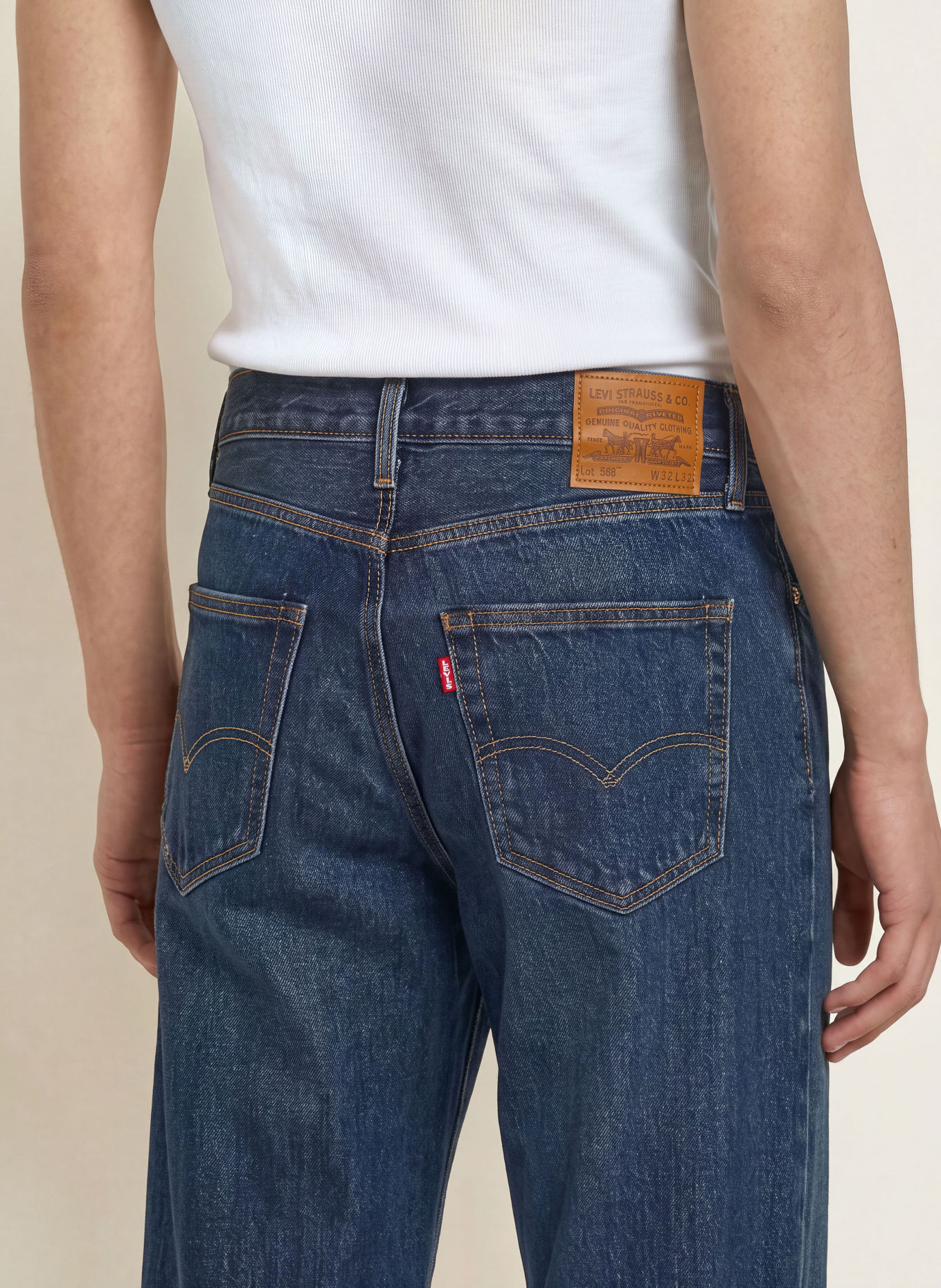 Levi's® Jeans 568 LOOSE STRAIGHT: 58 Med Indigo - Worn In