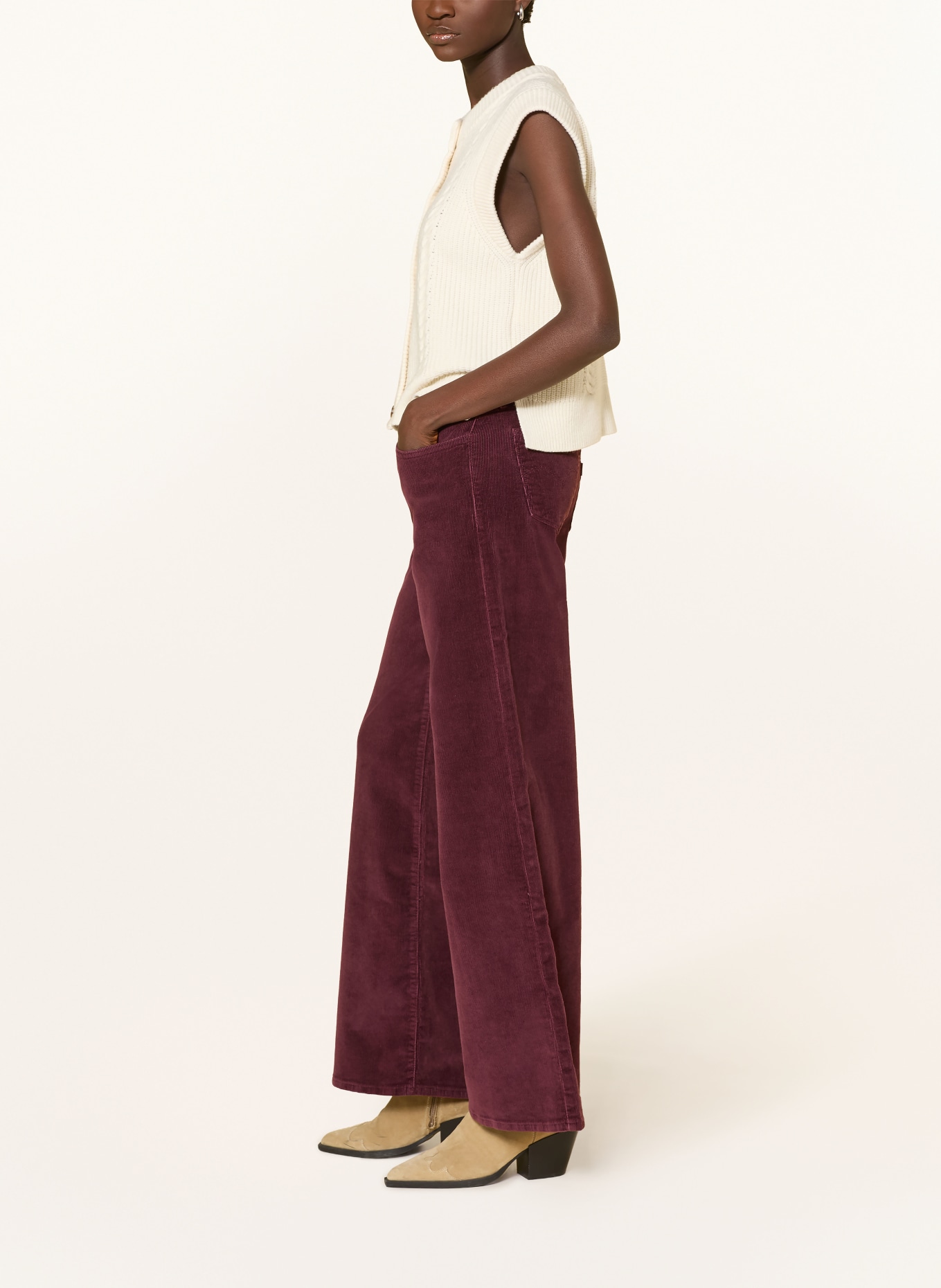 Levi's® Marlene-broek 318 SHAPING WIDE LEG van corduroy: DONKERROOD