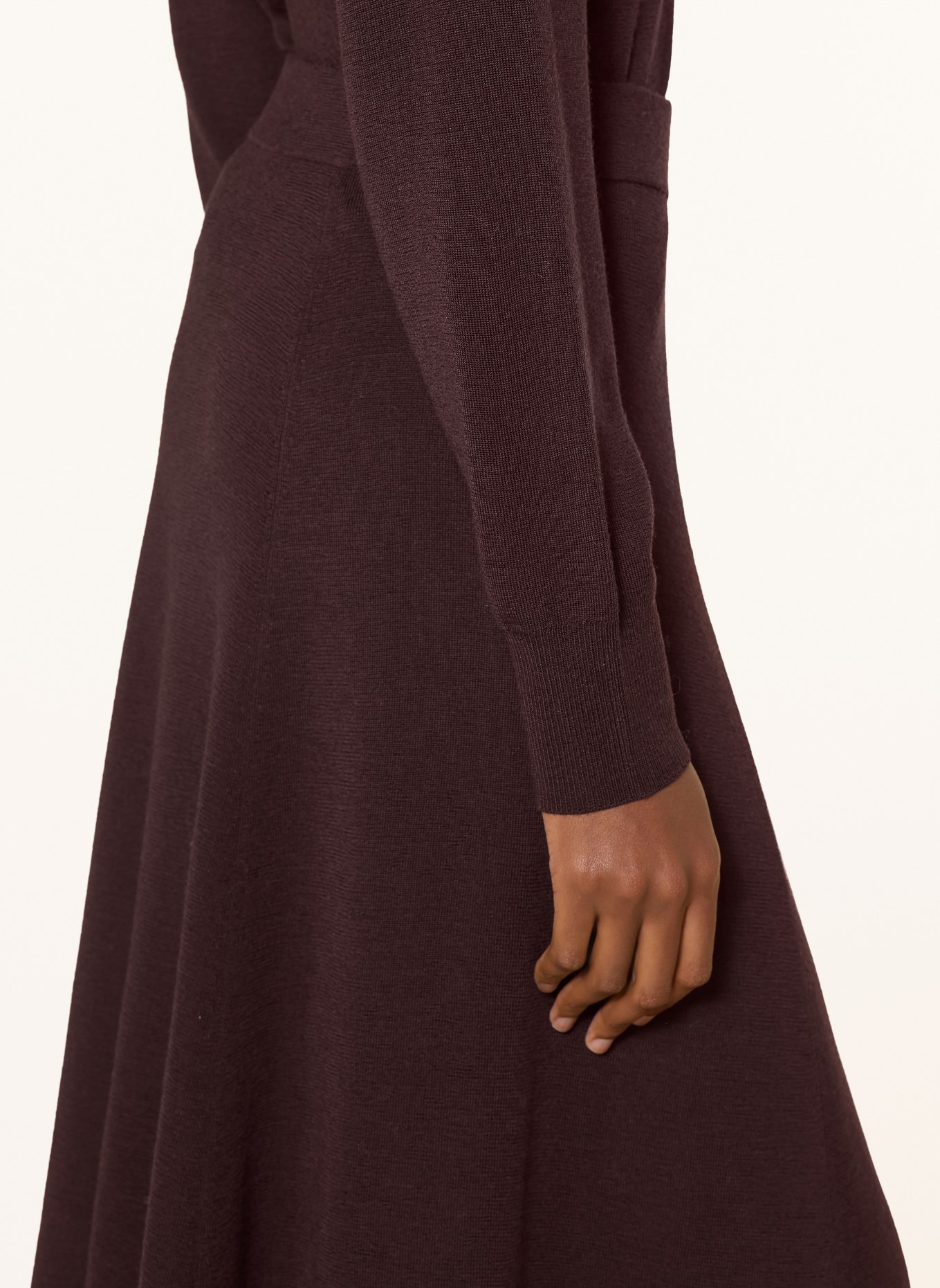 windsor. Knit skirt: DARK RED