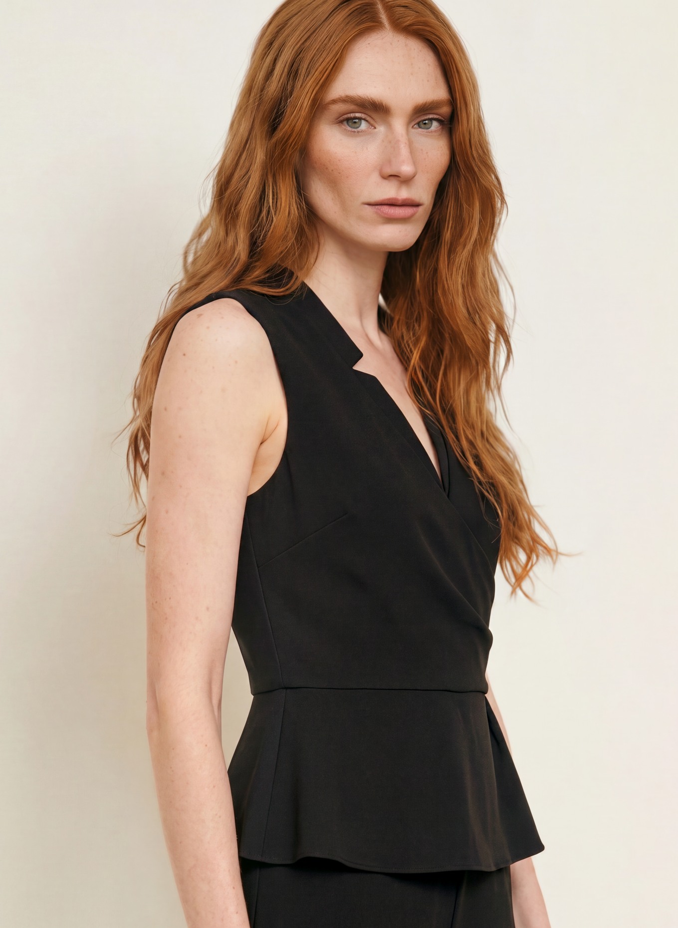 ADRIANNA PAPELL Jumpsuit: SCHWARZ