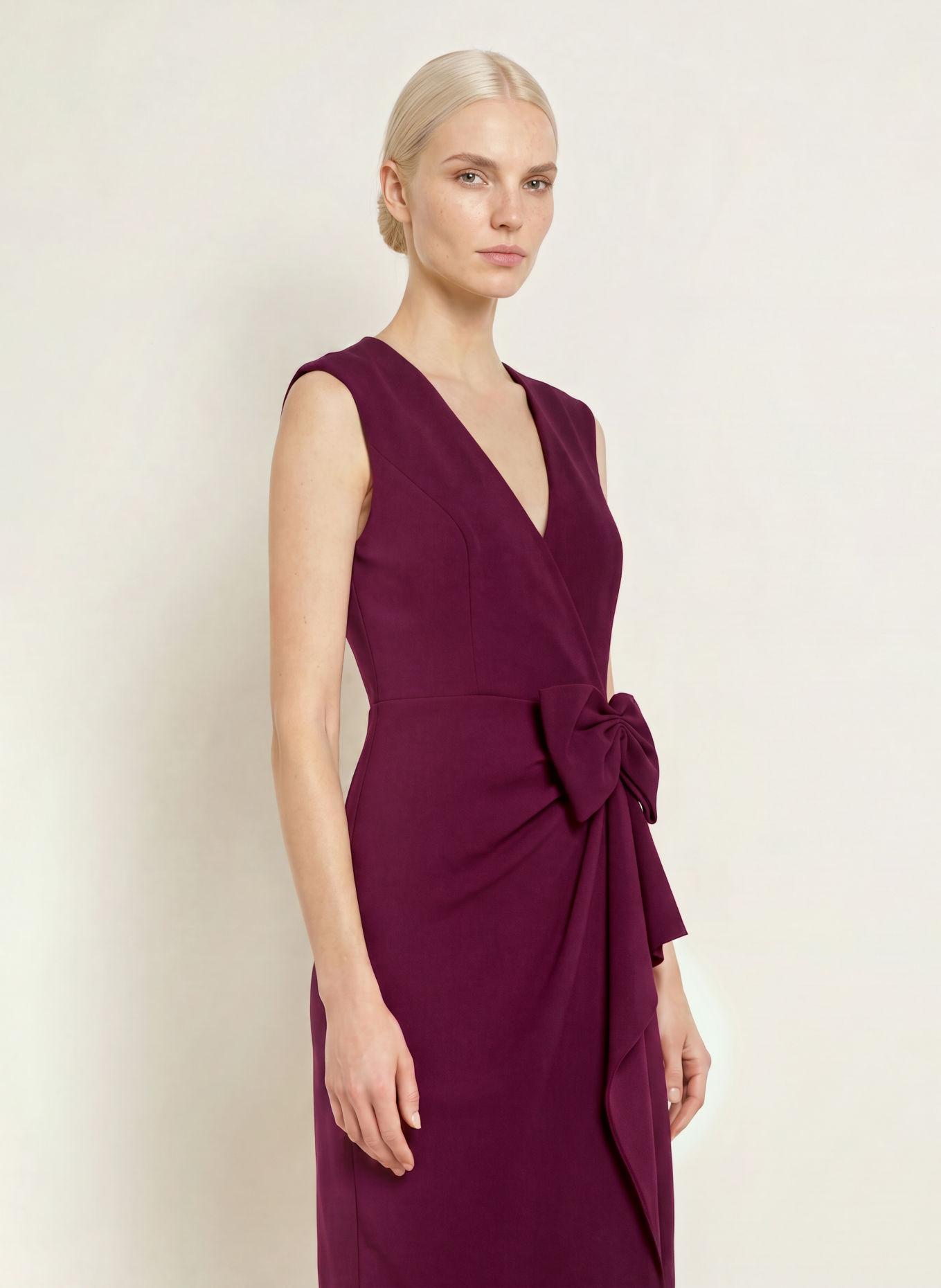 ADRIANNA PAPELL Robe de cocktail à volants: ROUGE FONCÉ