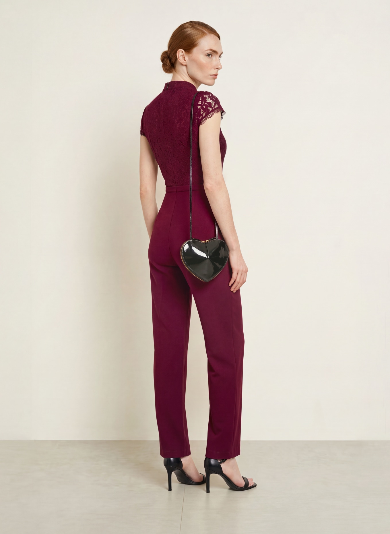 ADRIANNA PAPELL Jumpsuit im Materialmix: DUNKELROT