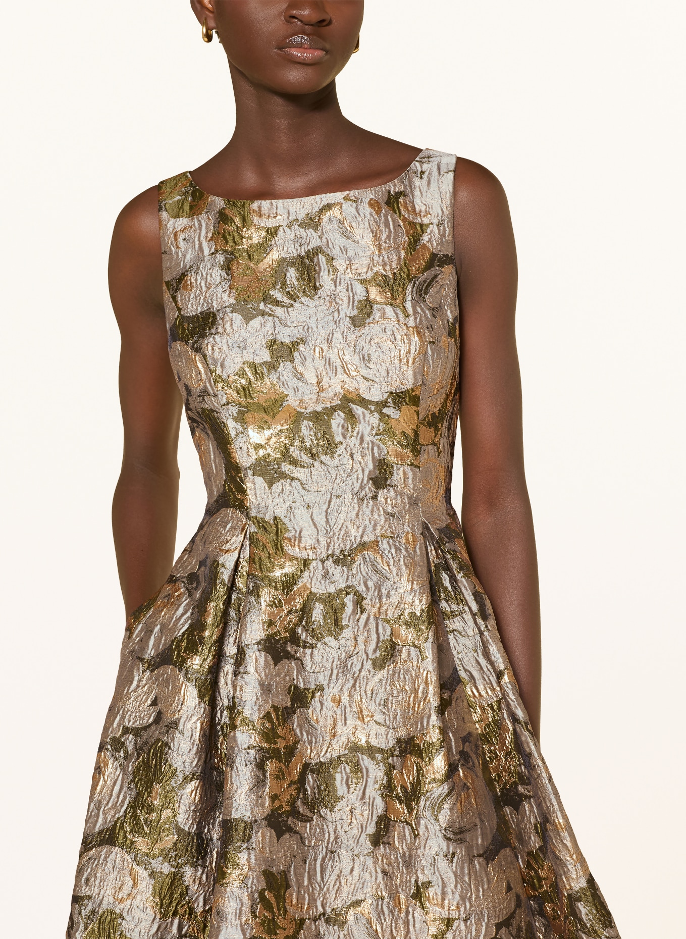 ADRIANNA PAPELL Jacquard cocktail dress with glitter thread: OLIVE / GOLD / TAUPE