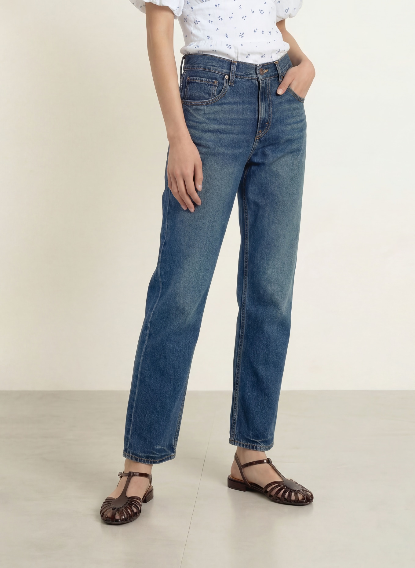 Levi's® Blugi Mom LOOSE TAPER: 08 Med Indigo - Worn In
