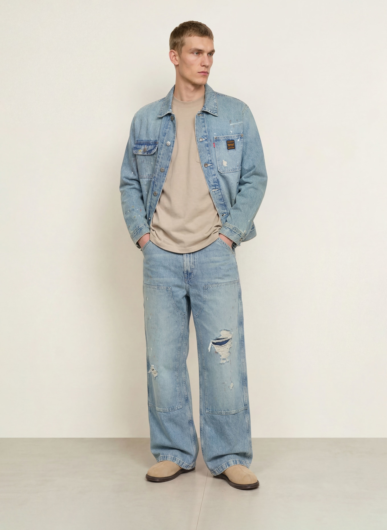 Levi's® T-Shirt: BEIGE