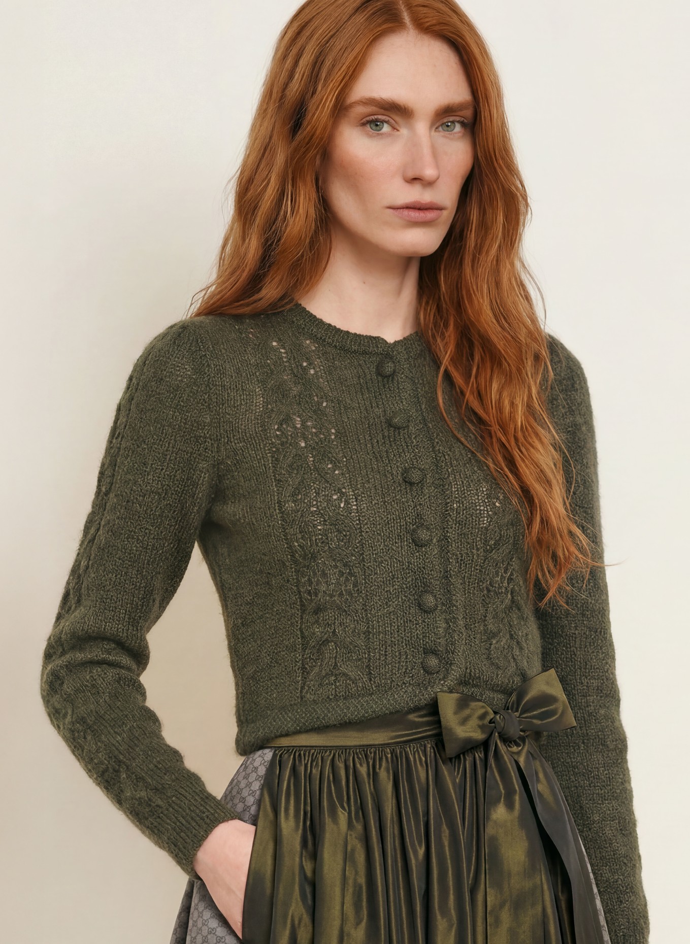 Johann & Johanna Cardigan din mohair: KAKI