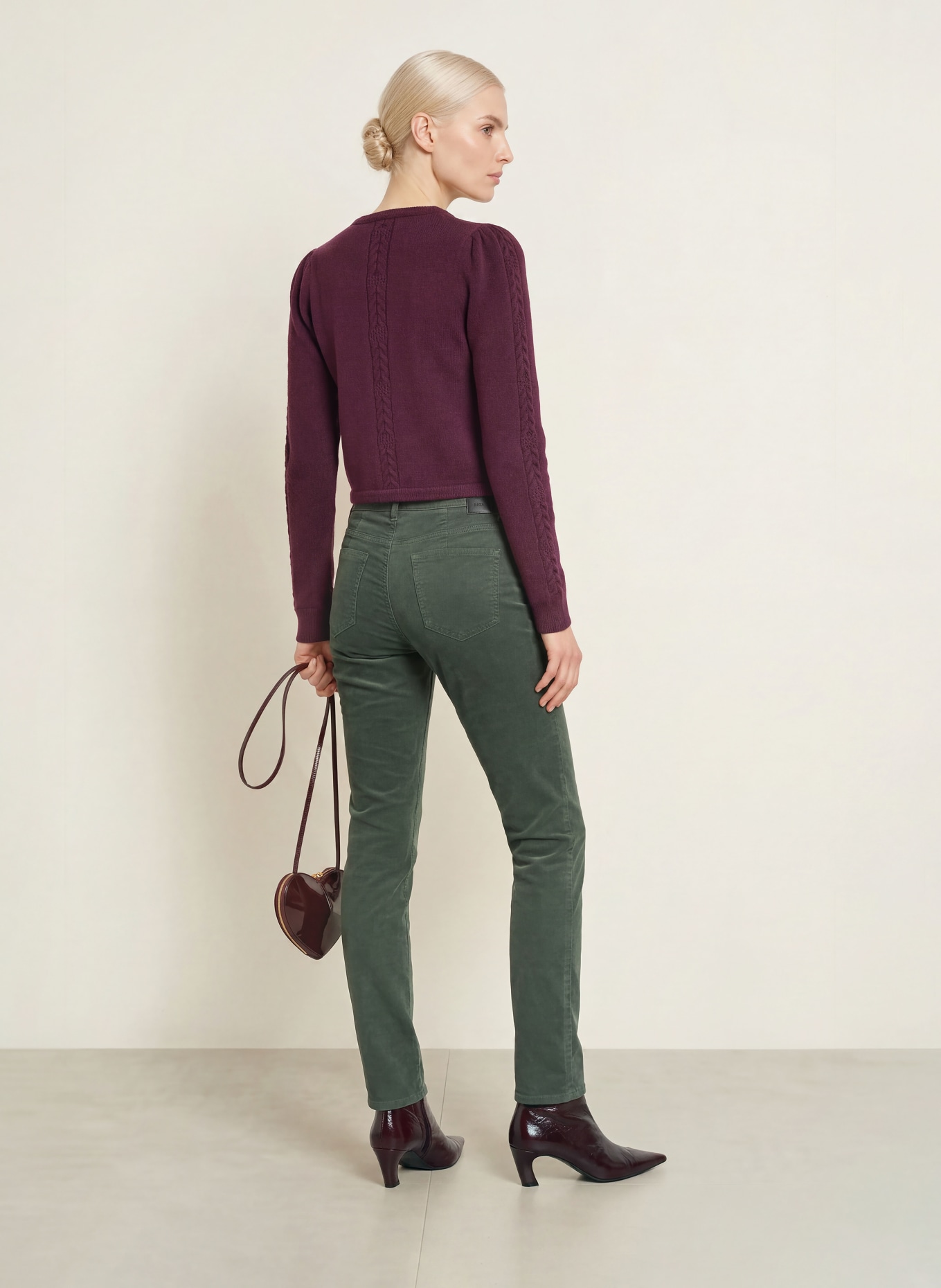 Johann & Johanna Cardigan: DARK RED