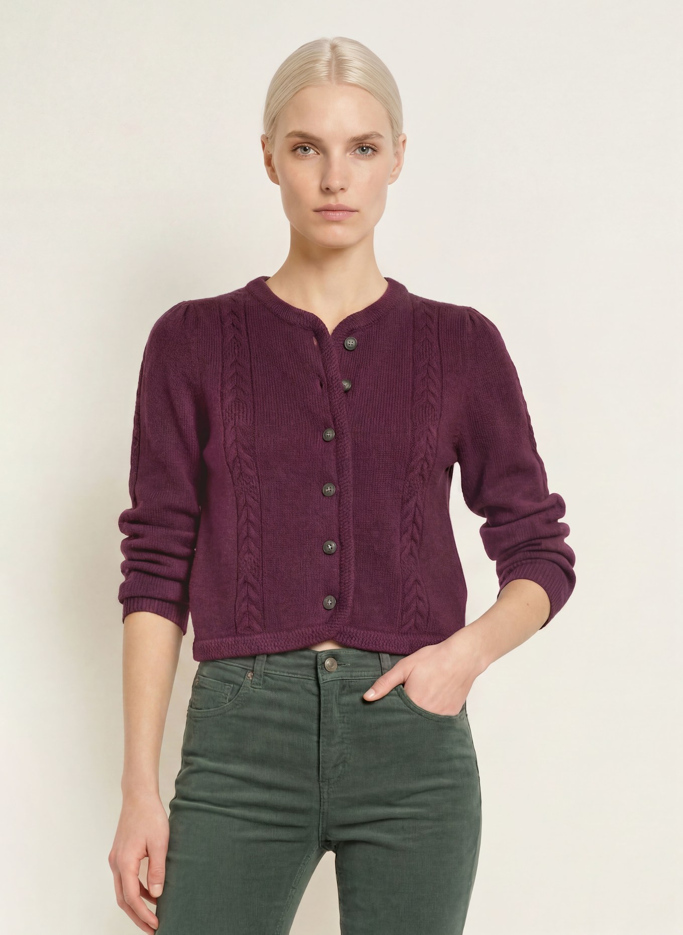 Johann & Johanna Cardigan: DARK RED