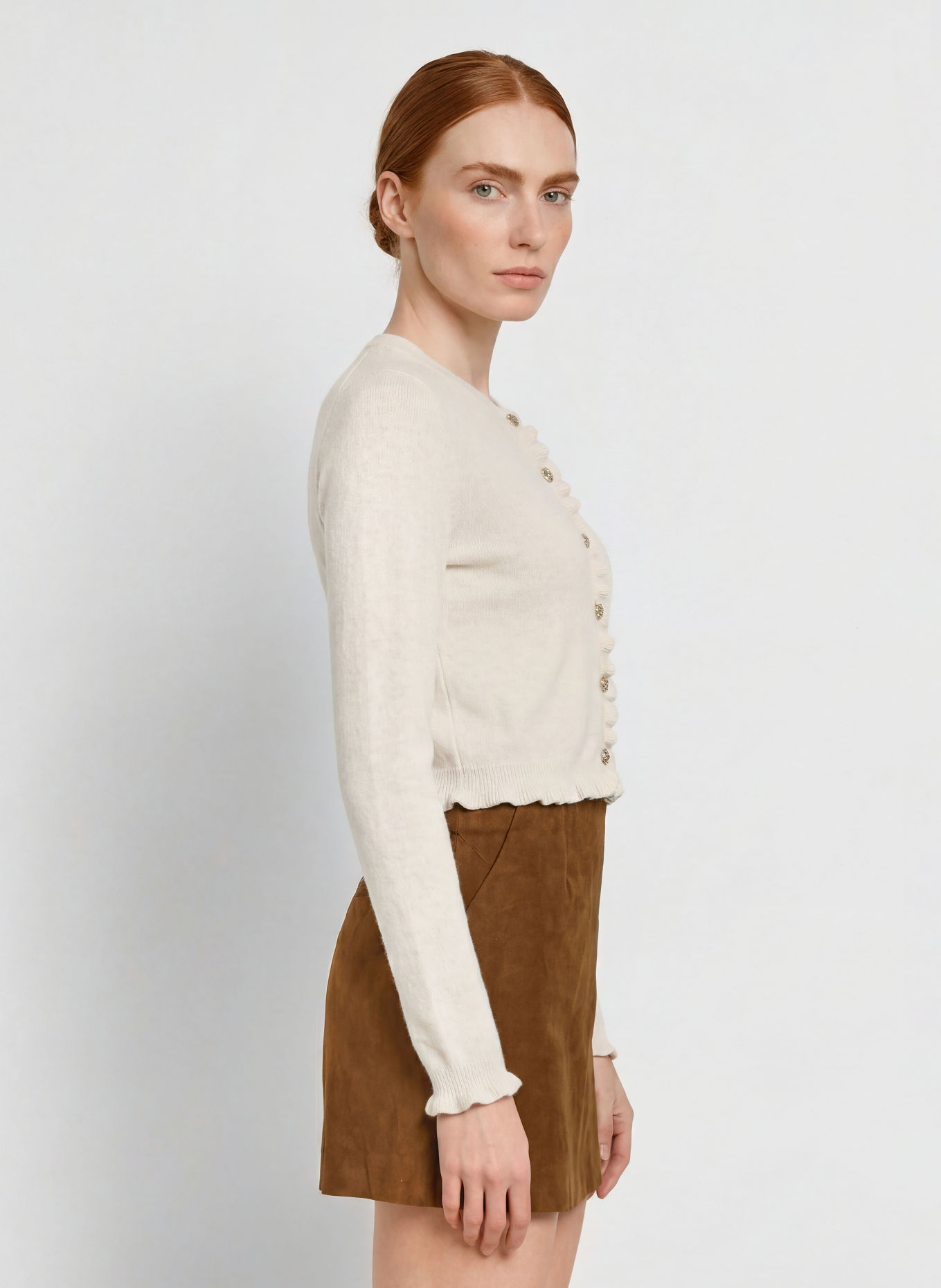 Johann & Johanna Strickjacke mit Rüschen: CREME