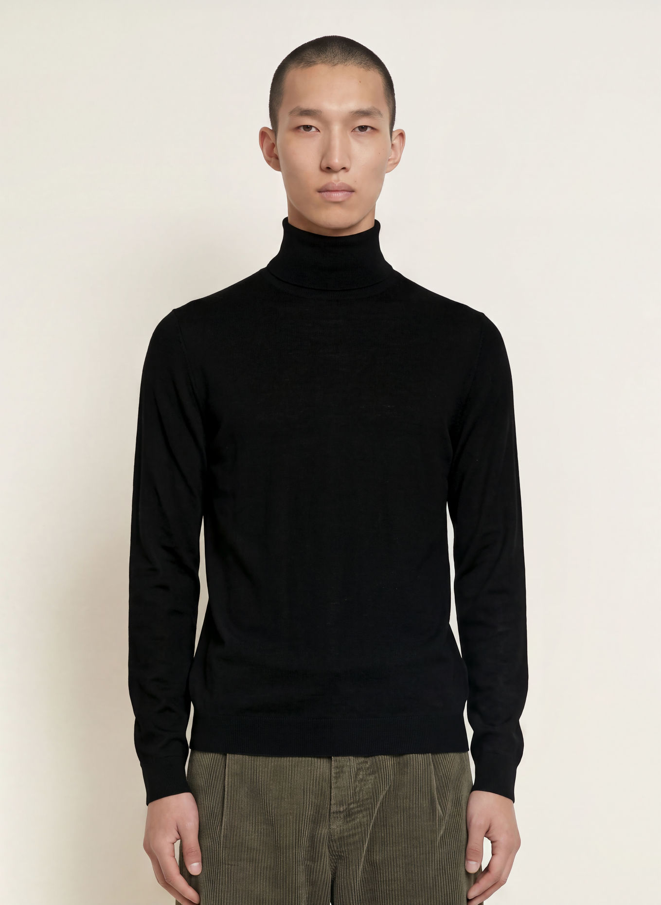 PAUL Rollkragenpullover aus Merinowolle: SCHWARZ