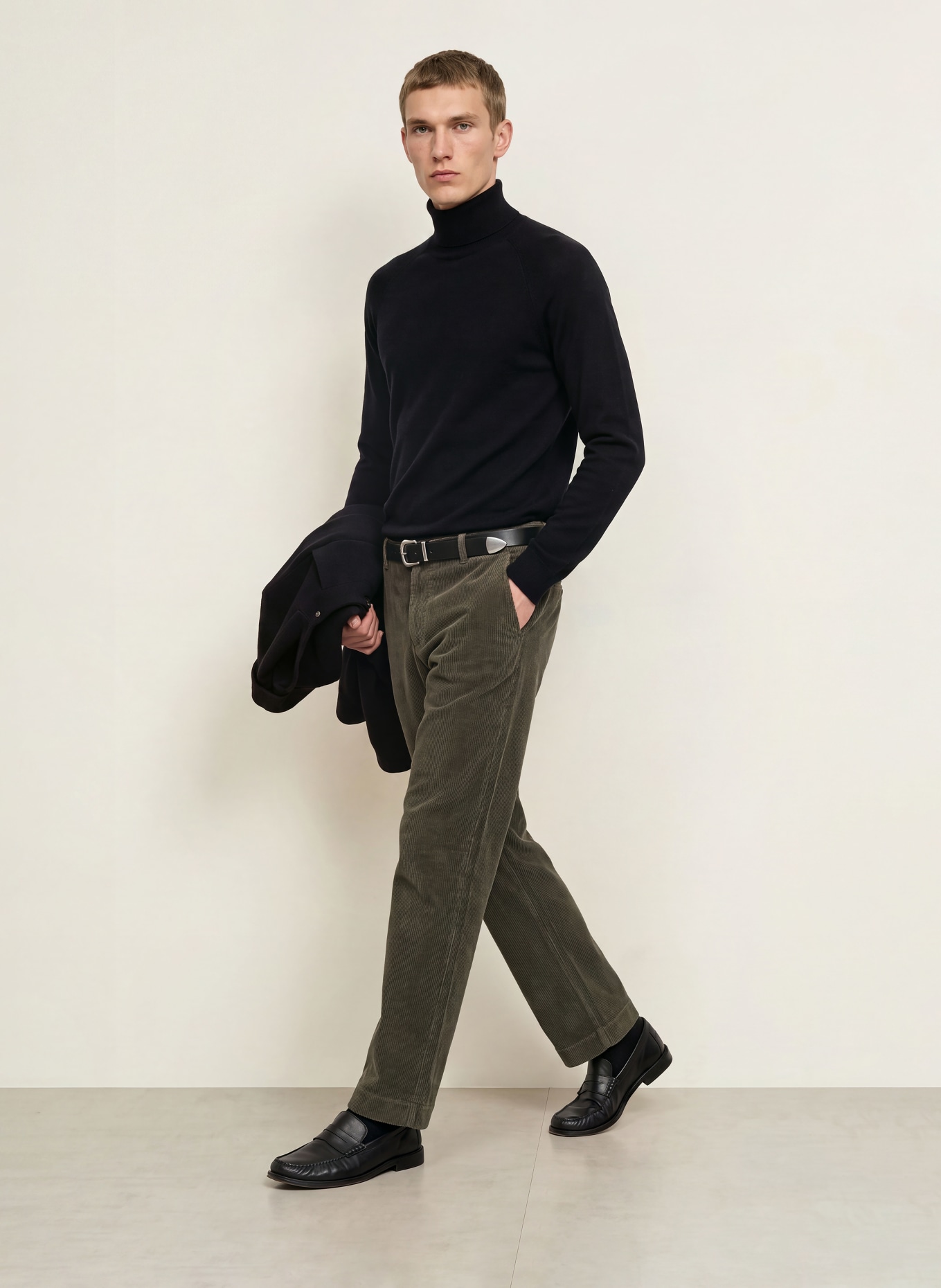PAUL Cashmere turtleneck sweater: BLACK