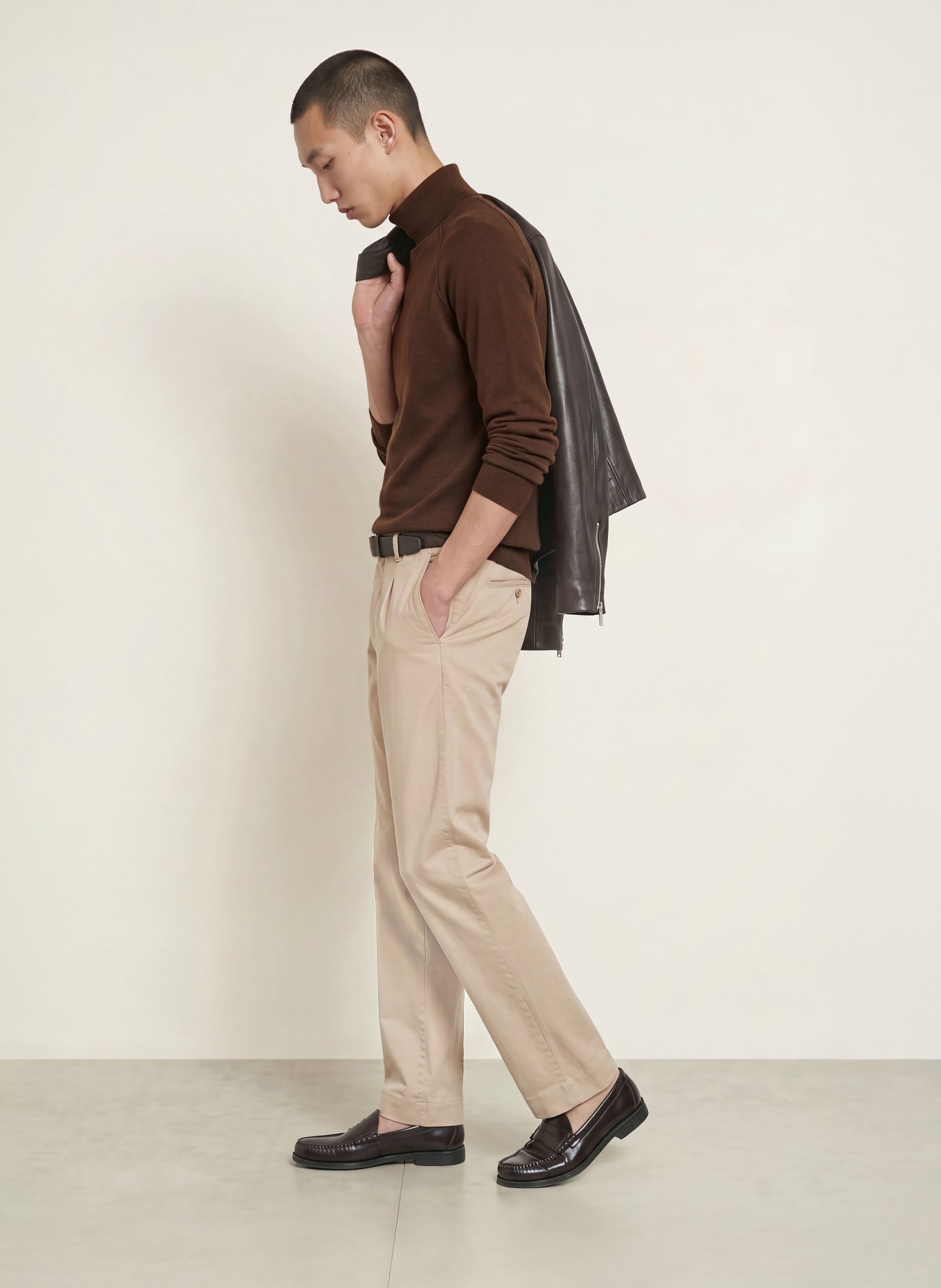PAUL Cashmere turtleneck sweater: DARK BROWN