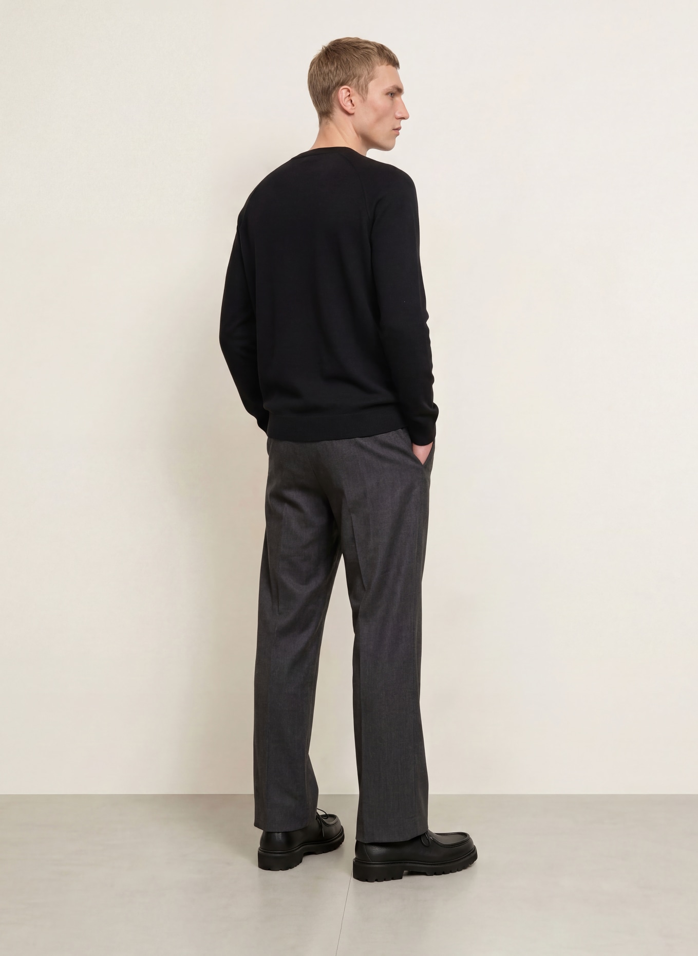 PAUL Cashmere Sweater: BLACK