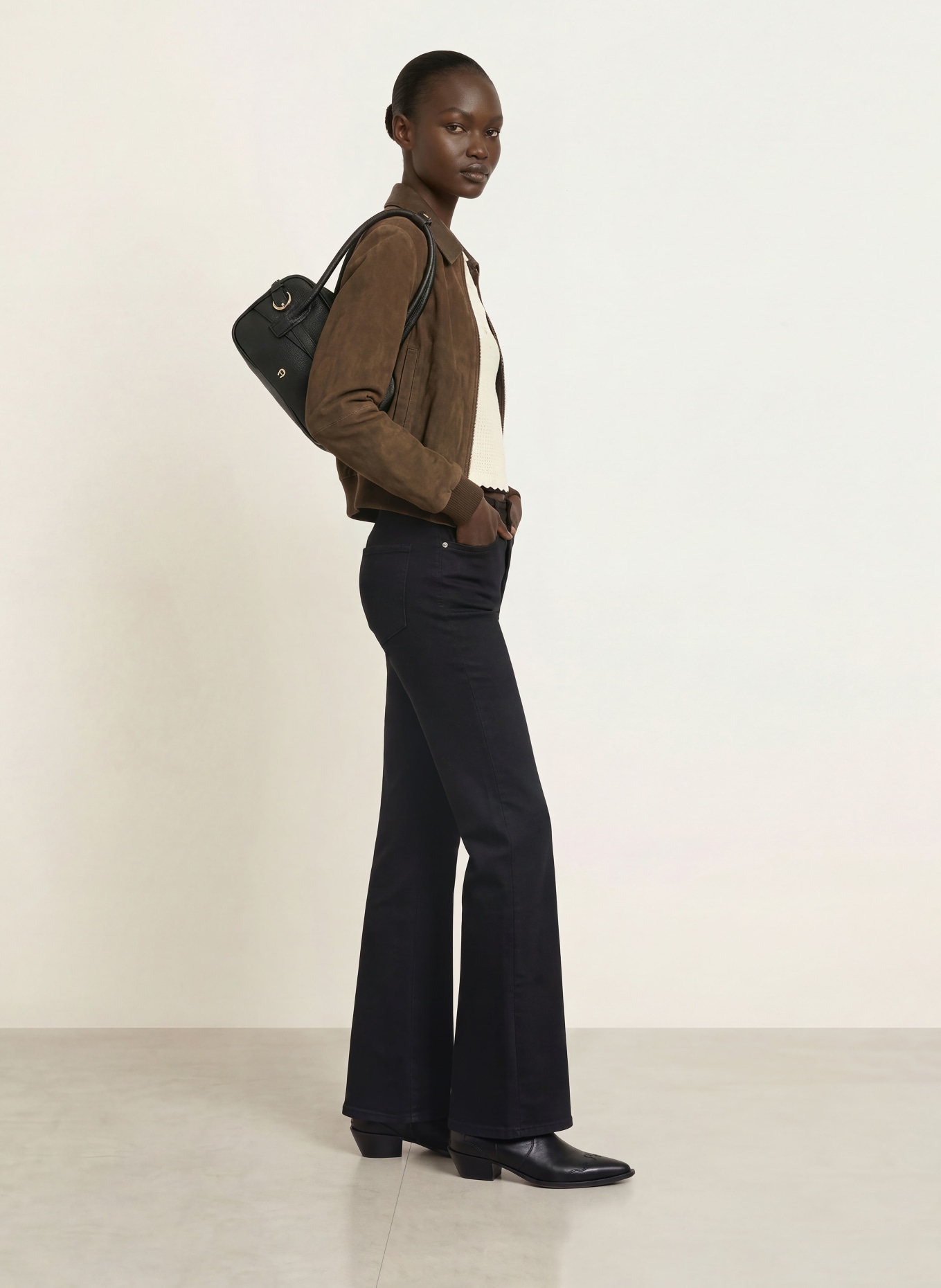 FRAME Bootcut Jeans THE ARROW: BLK BLACK