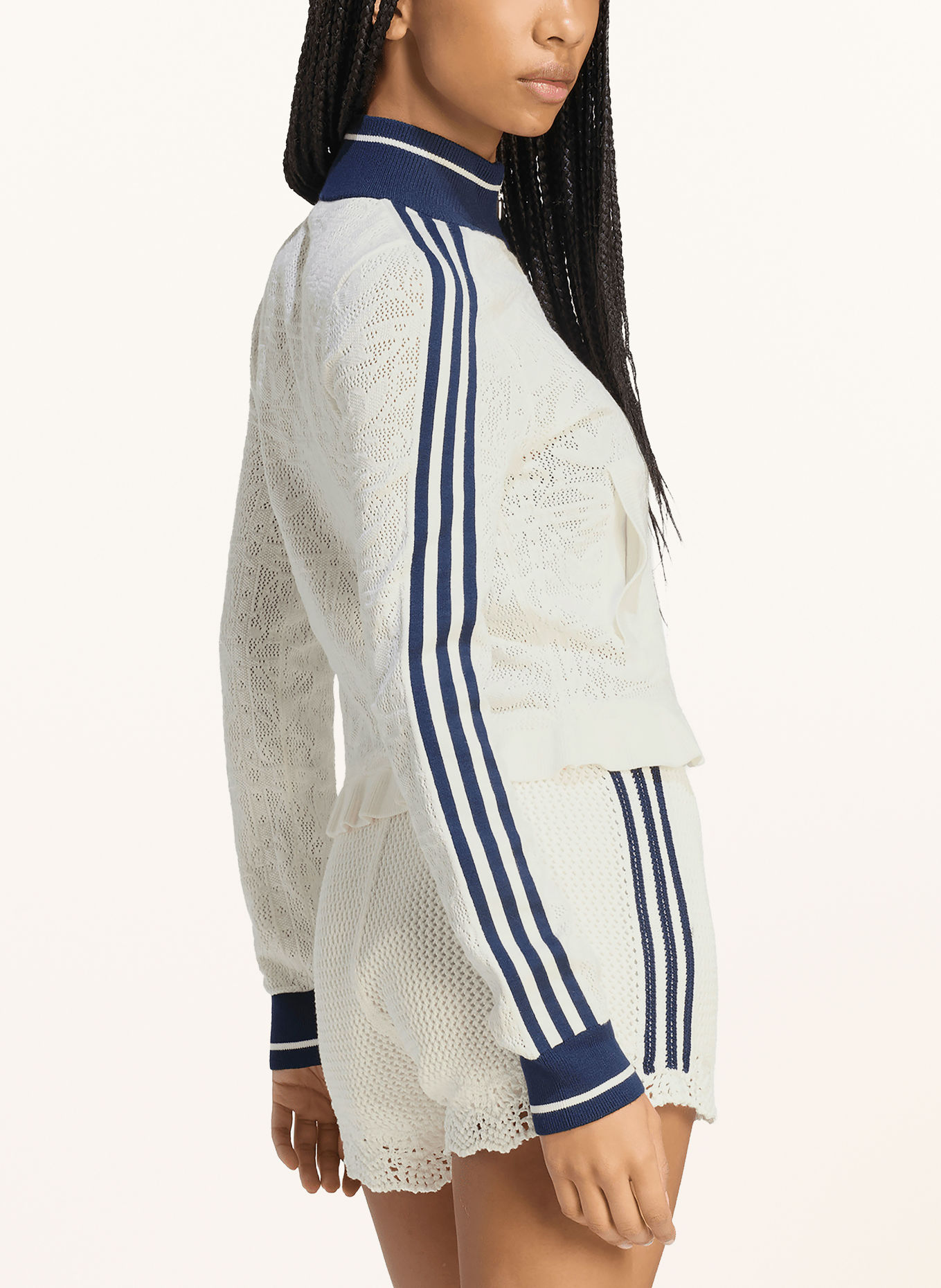adidas Originals Strickjacke mit Galonstreifen: CREME / DUNKELBLAU