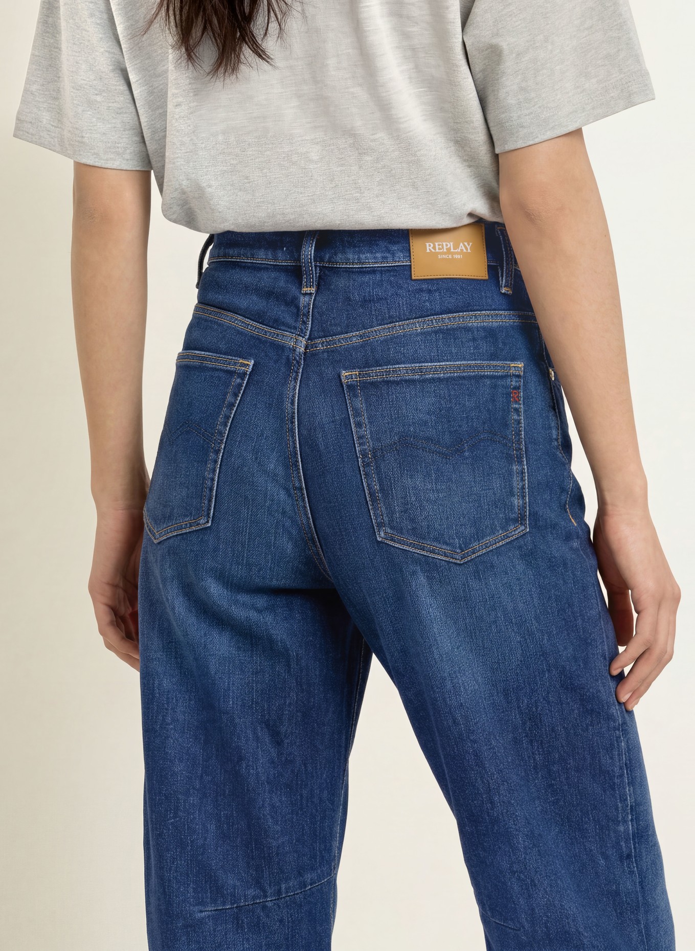 REPLAY Barrel Jeans JANIE: C007 DARK BLUE