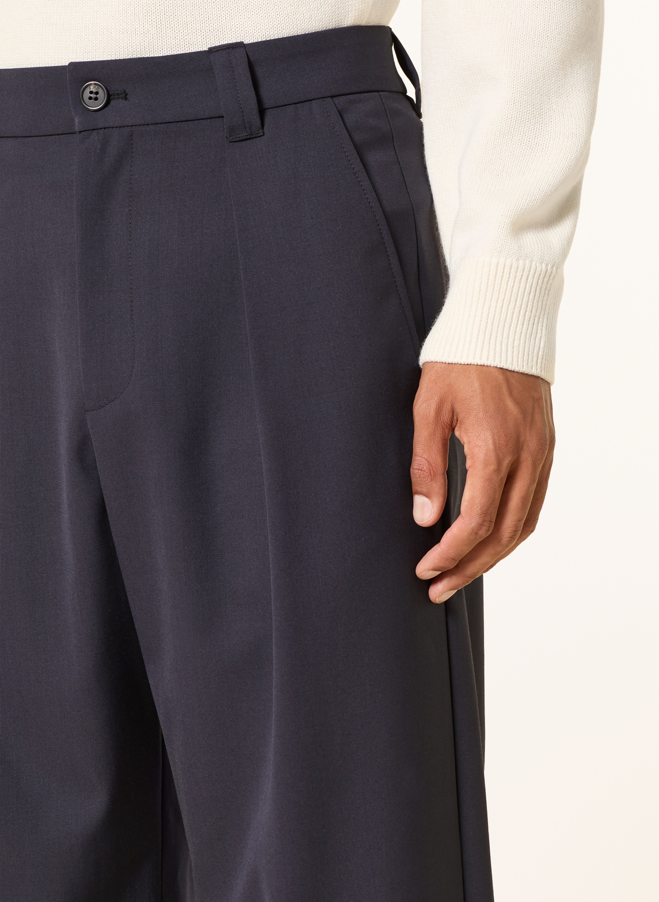 A.P.C. Pantaloni RENATO Wide Fit: ALBASTRU ÎNCHIS
