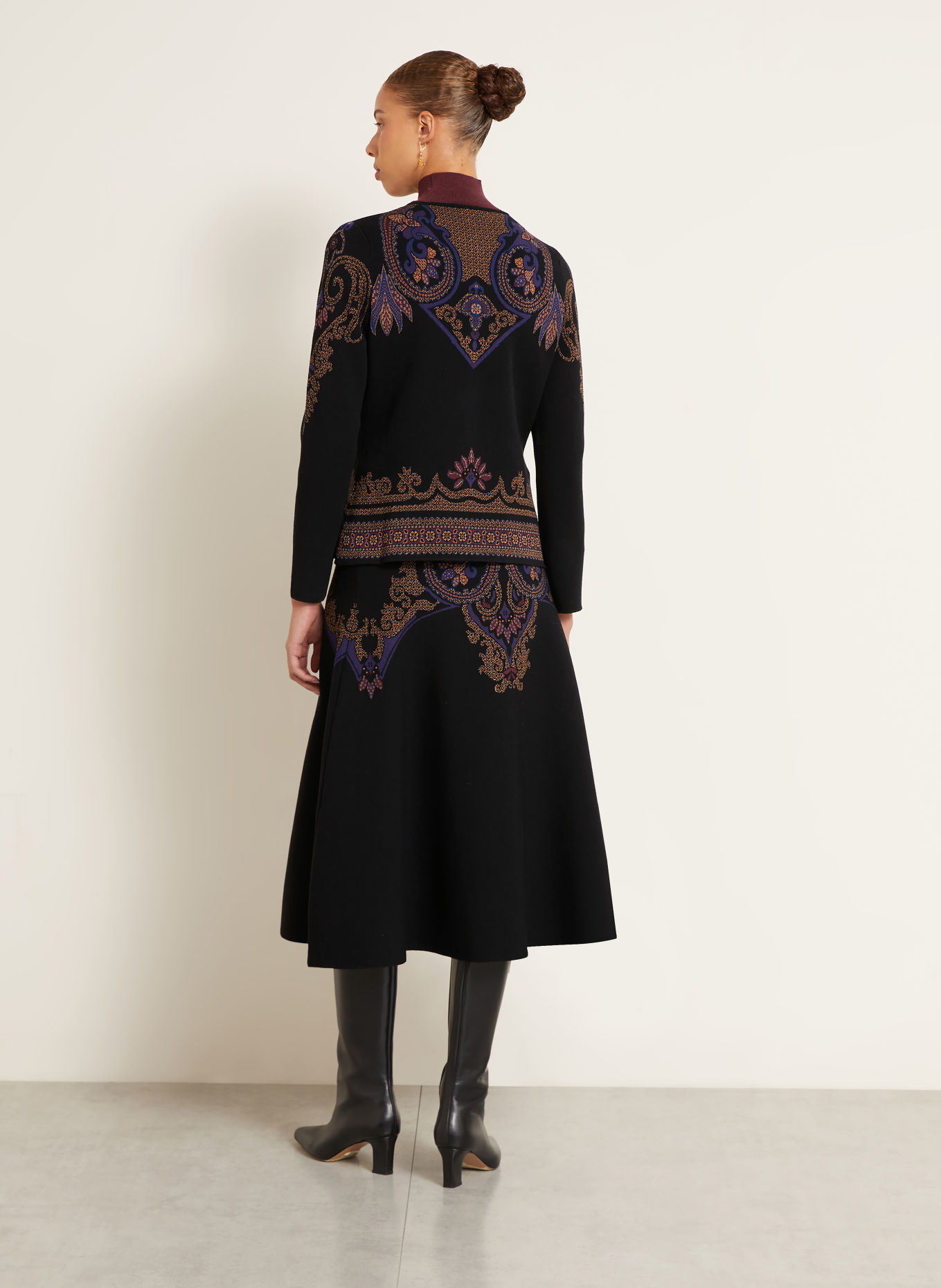 ETRO Strickjacke: SCHWARZ / BEIGE / LILA