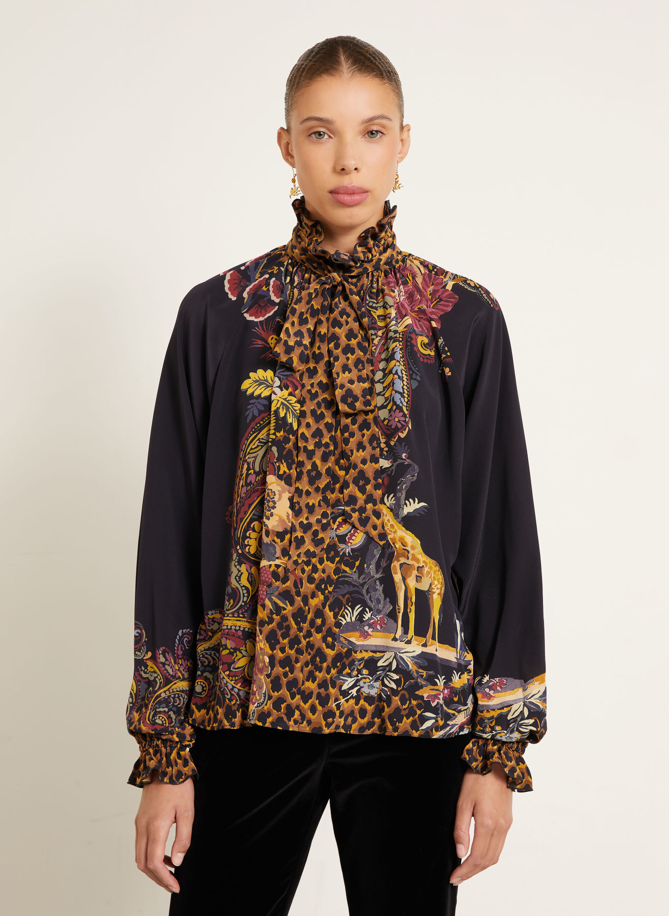ETRO Blouse en soie avec nœud amovible et volants: NOIR / ROUGE / JAUNE