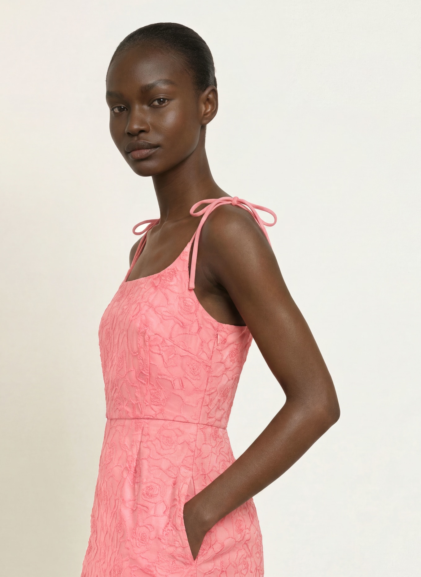 TED BAKER Robe en satin KYOKA: ROSE FLUO