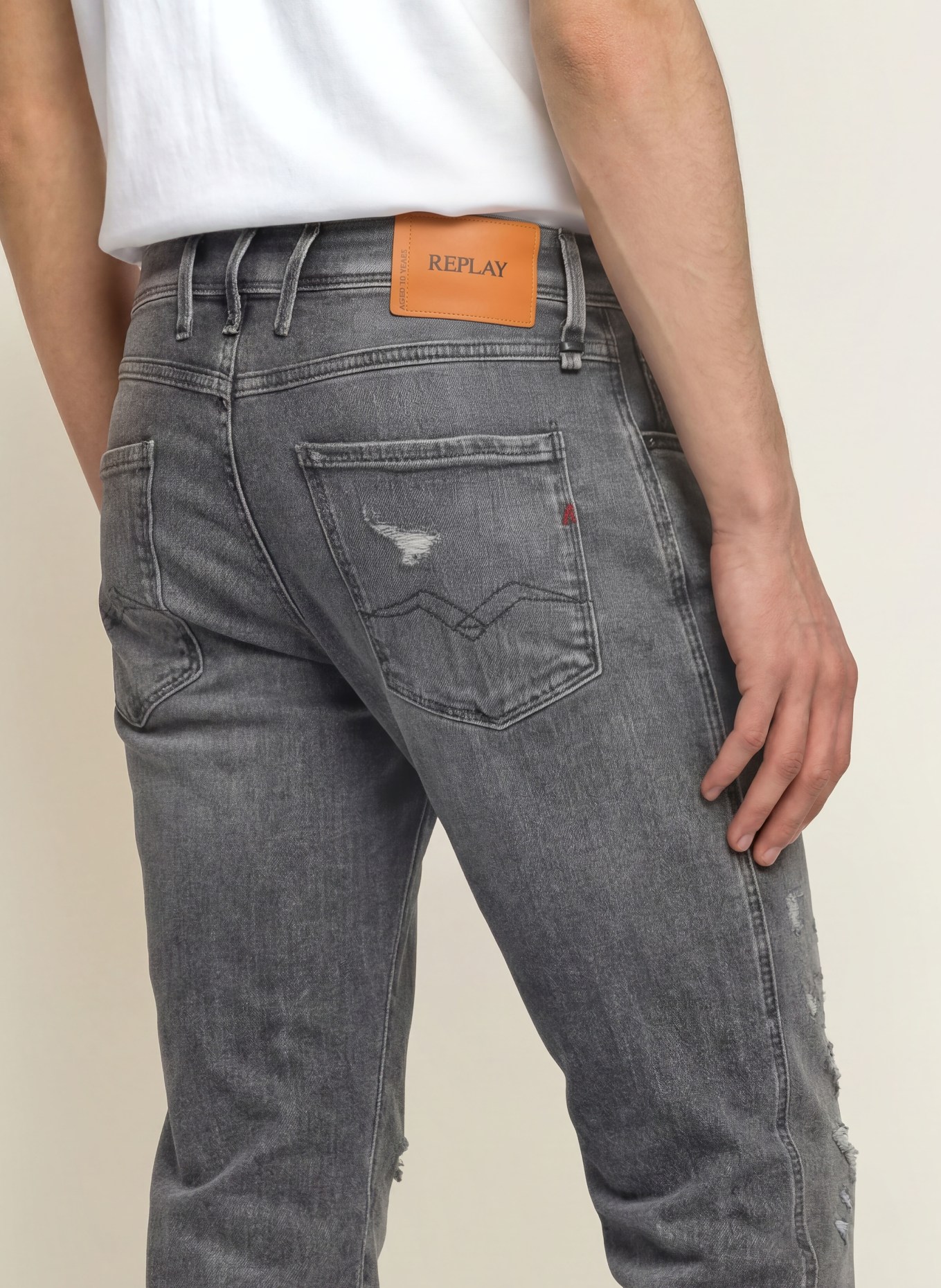 REPLAY Destroyed Jeans ANBASS Slim Fit: C097 DARK GREY