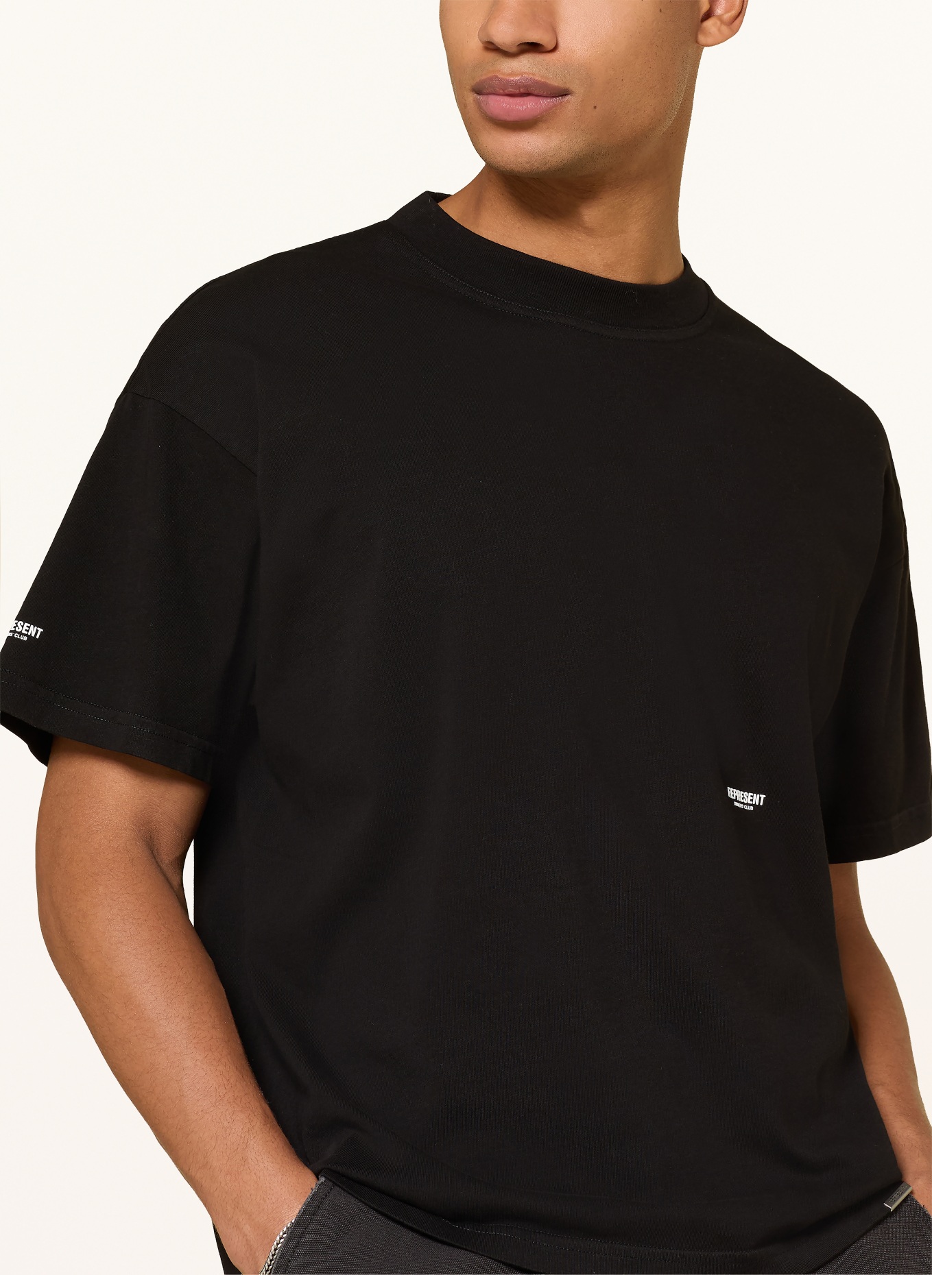 REPRESENT T-Shirt: SCHWARZ