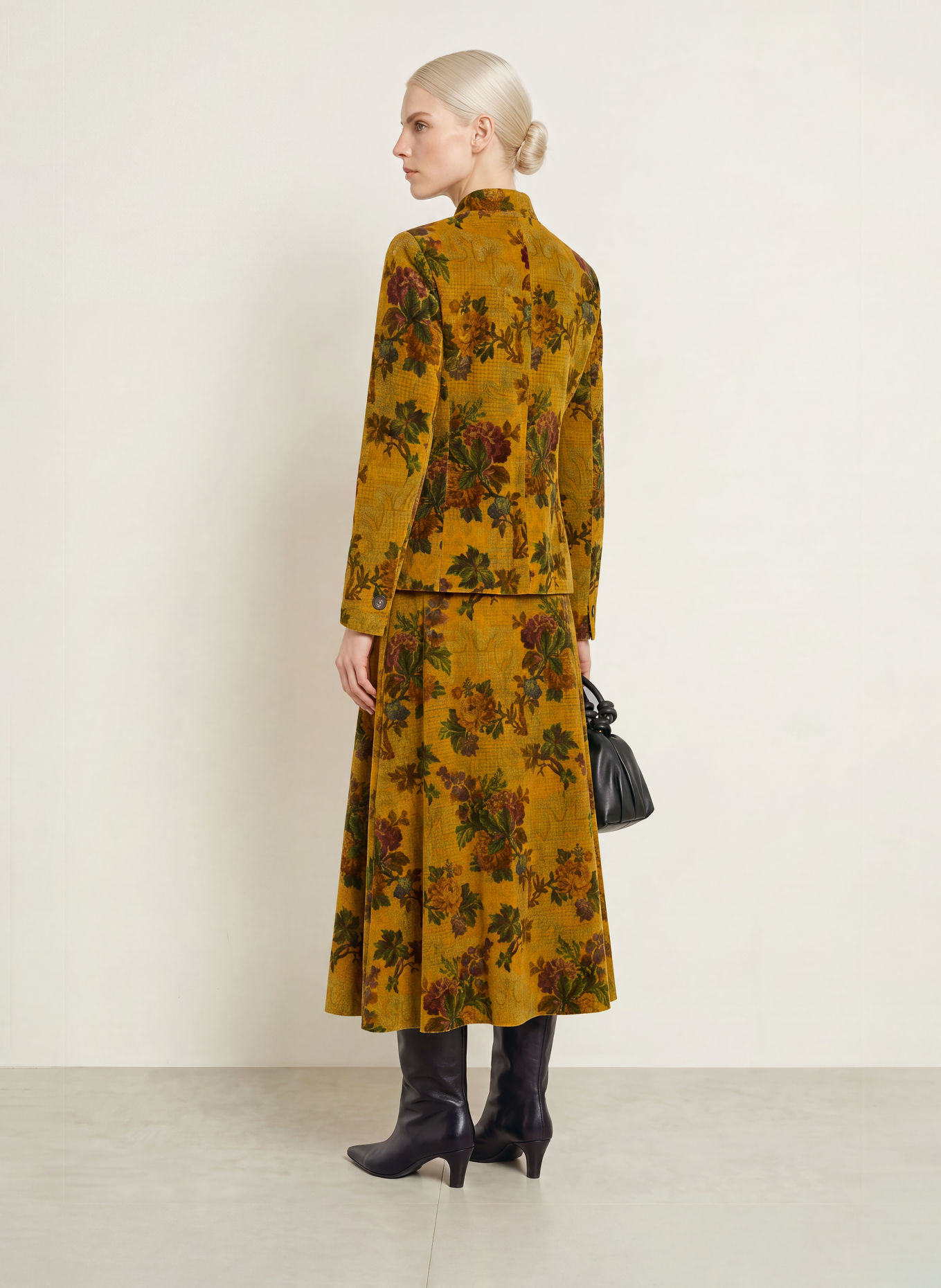 Luis Trenker Veste en velours LURANDA: JAUNE FONCÉ / ORANGE FONCÉ / VERT