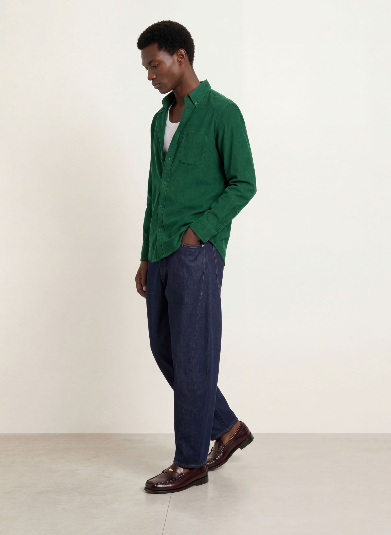 TOMMY JEANS Cordoverhemd Comfort Fit: GROEN