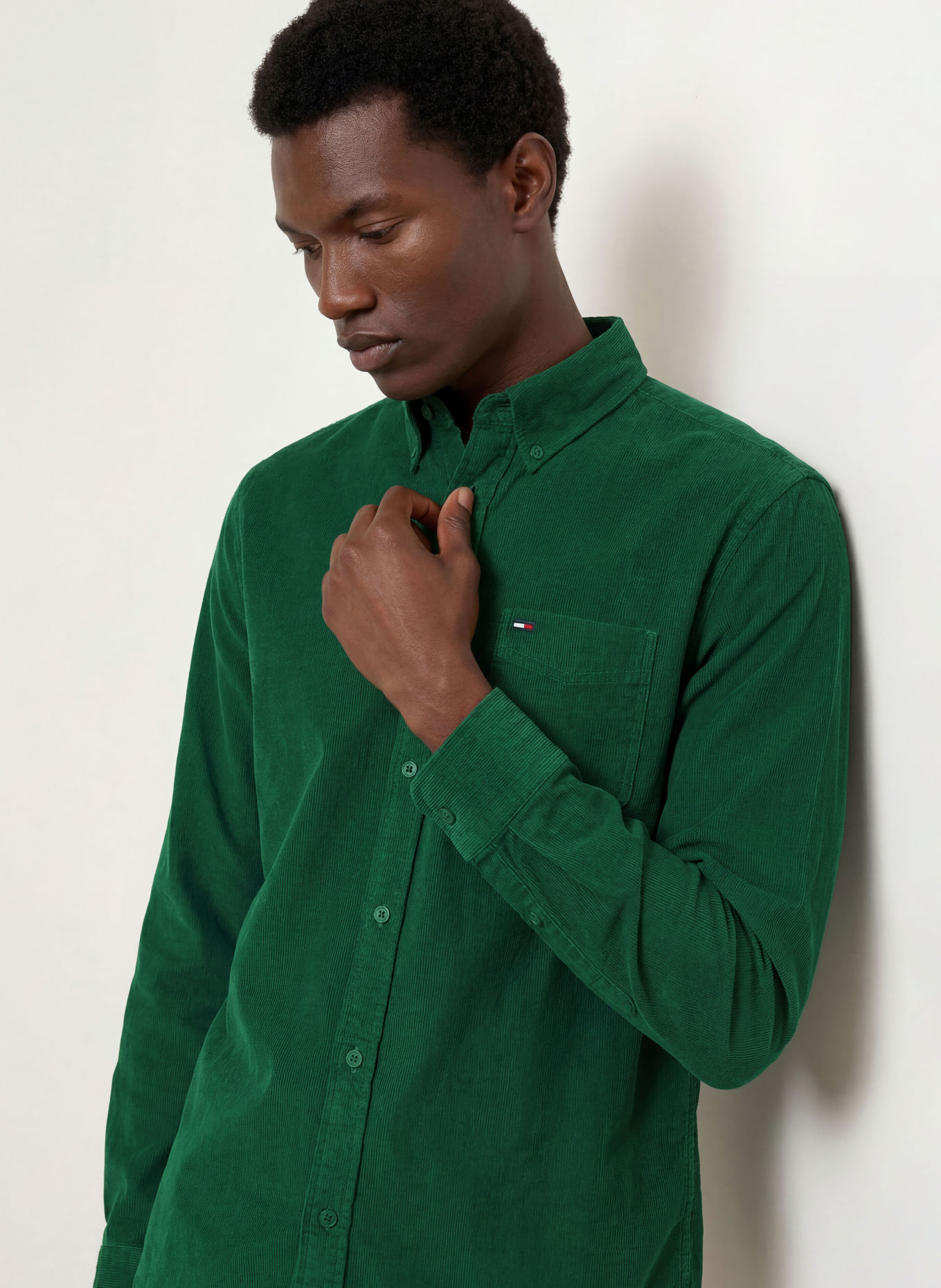 TOMMY JEANS Cordoverhemd Comfort Fit: GROEN