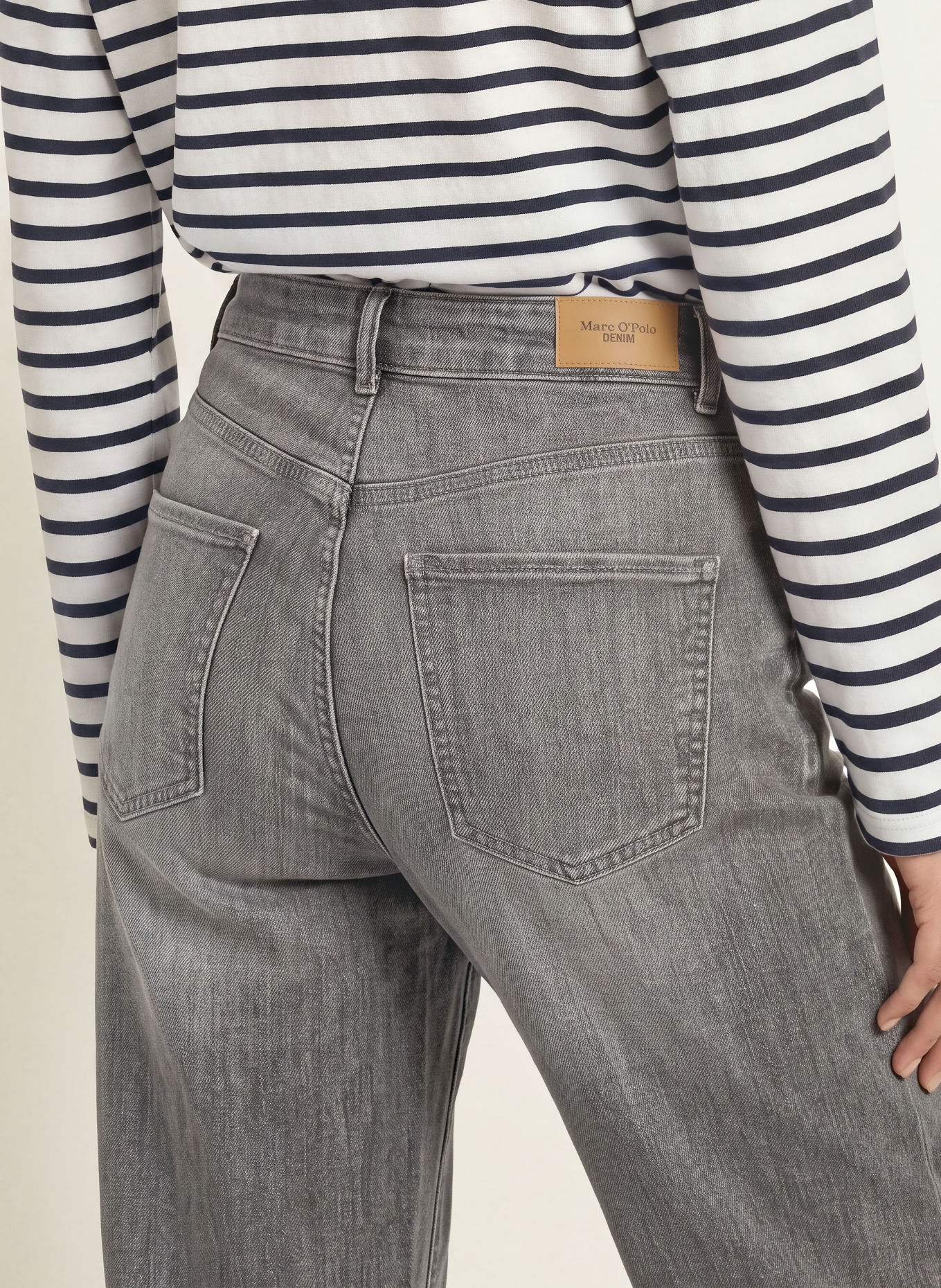 Marc O'Polo DENIM Wide Leg Jeans: 0551 Dark Grey_Multi_20
