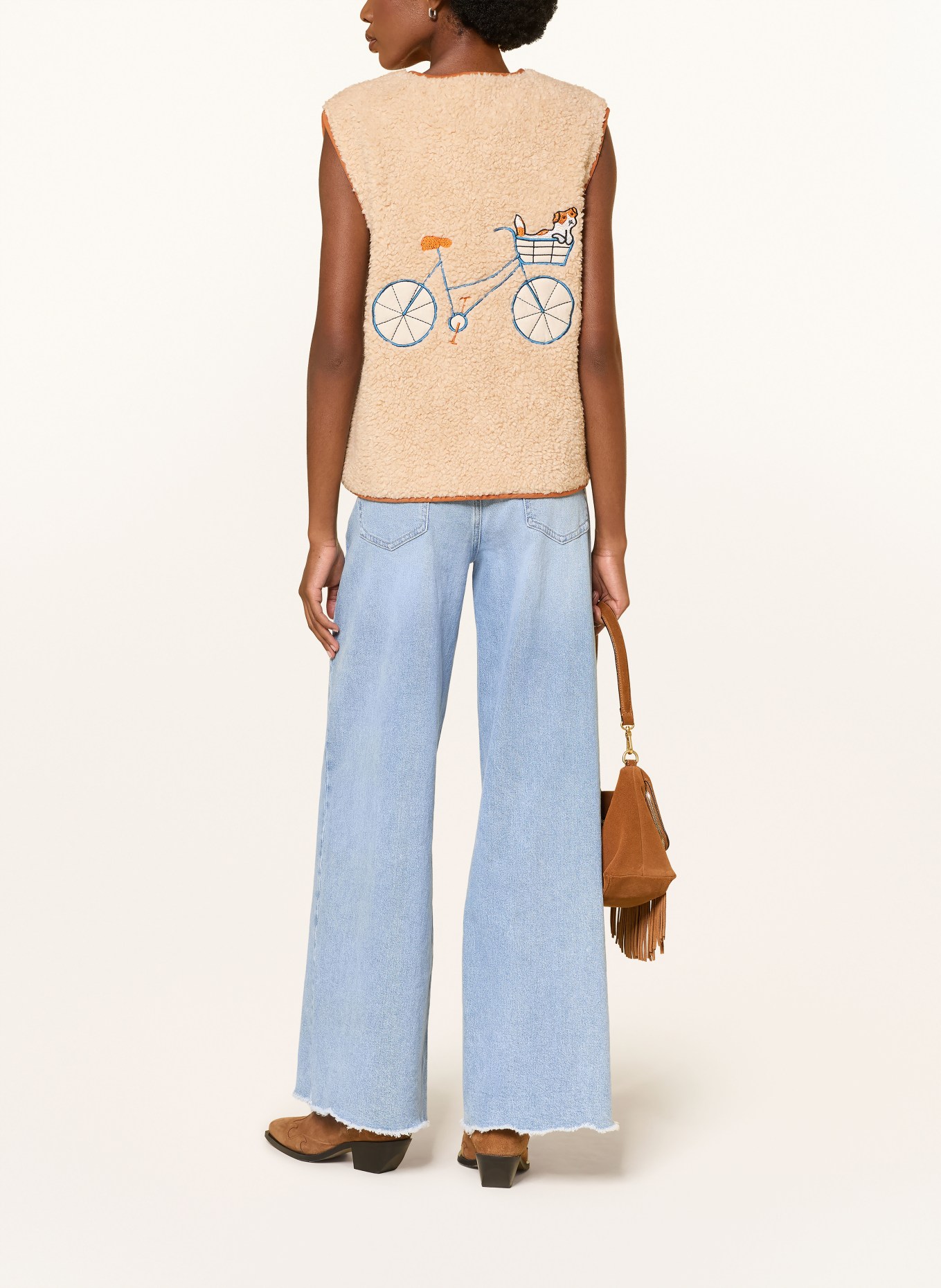 lollys laundry JACELL Faux Fur Vest: BEIGE / LIGHT BLUE