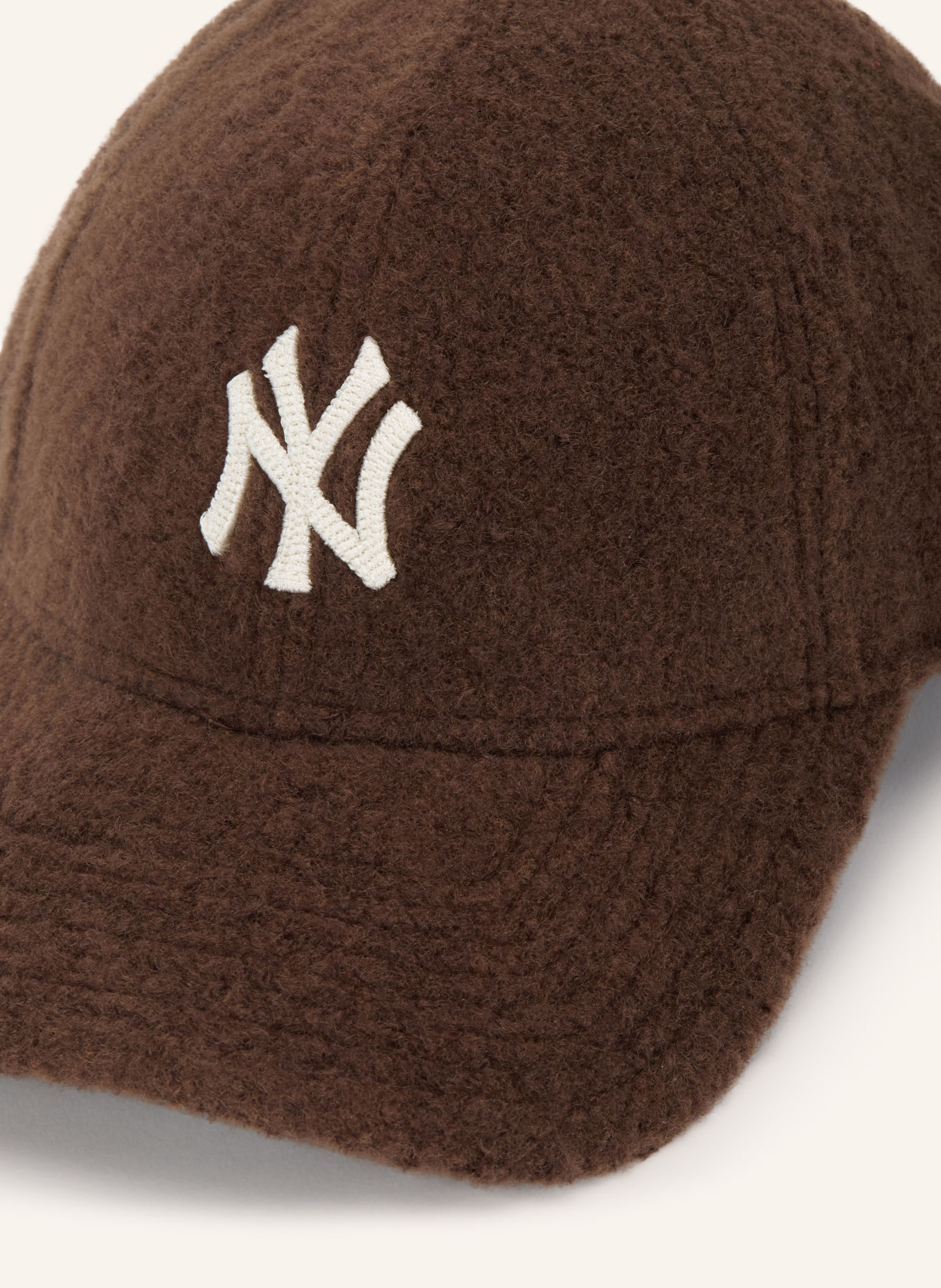 NEW ERA Cap WINTER BORG 9FORTY®: BRAUN / WEISS