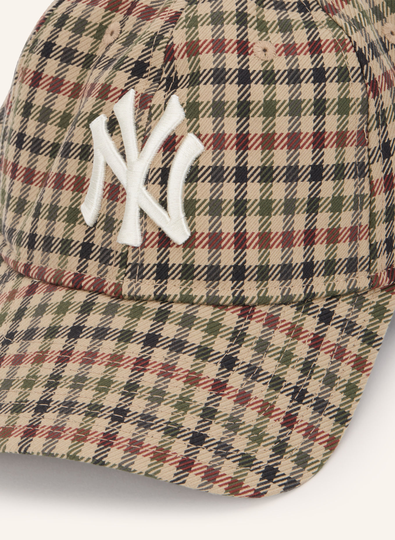 NEW ERA 9TWENTY® Cap: BEIGE / DARK RED / DARK GREEN