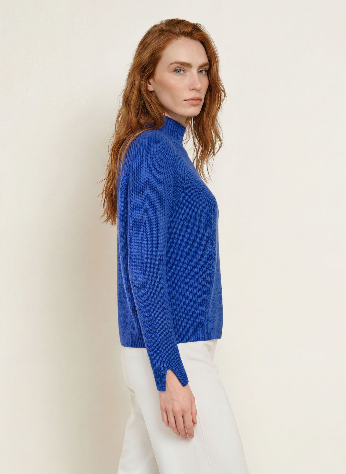 darling harbour Trui met kasjmier: COBALT BLUE