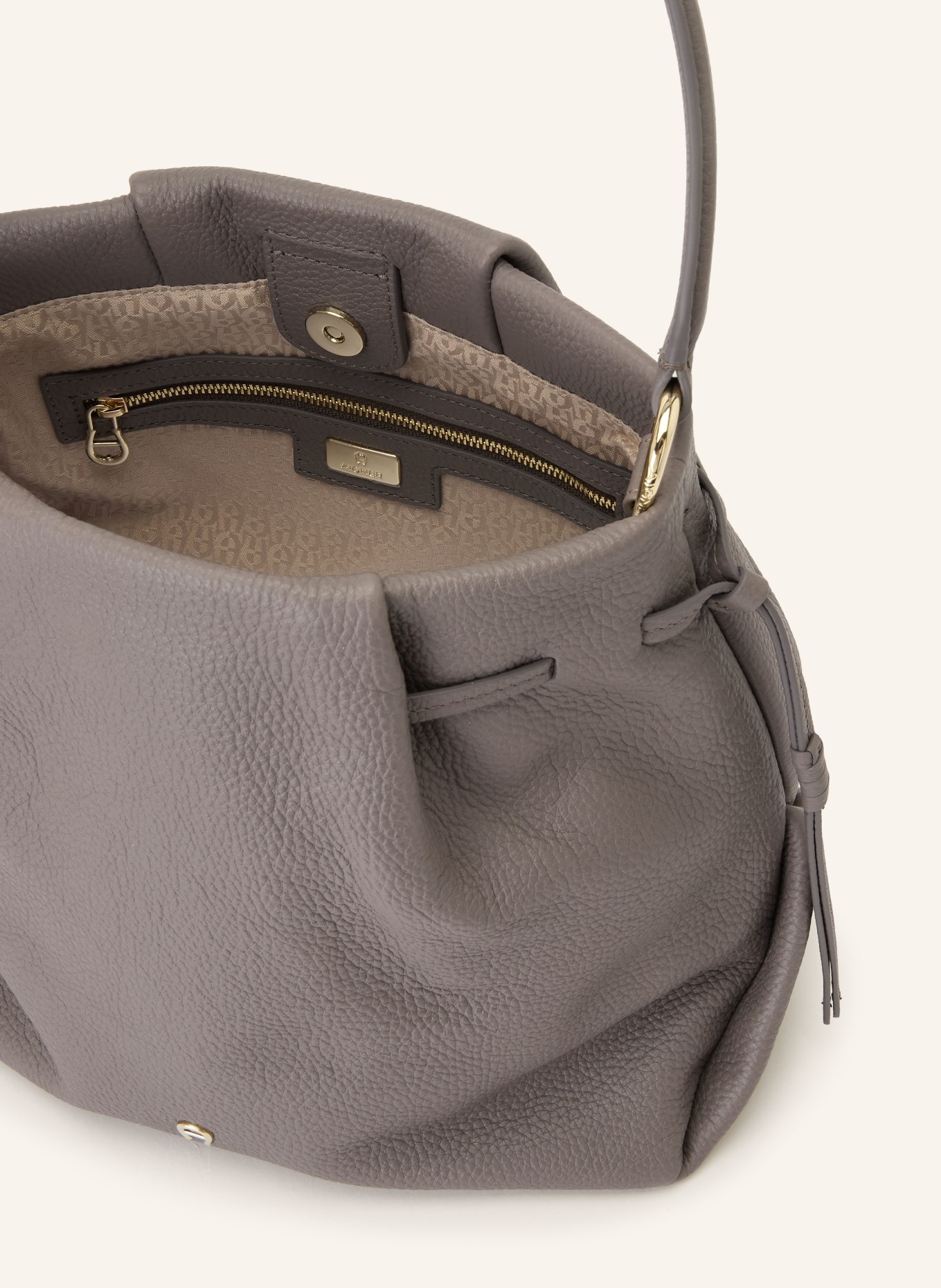 AIGNER Bucket bag: GRAY / GOLD