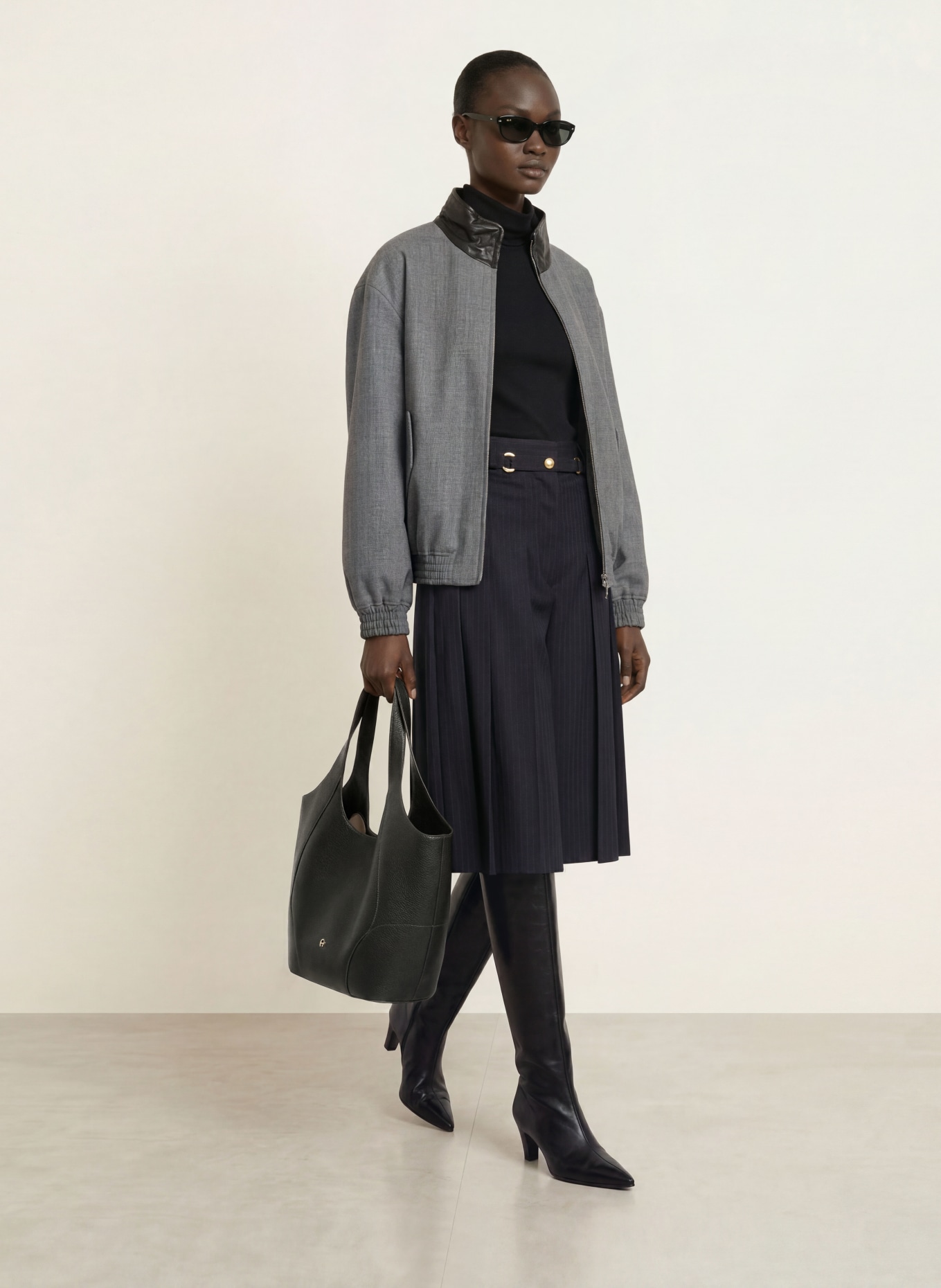 AIGNER Shoppers: BLACK