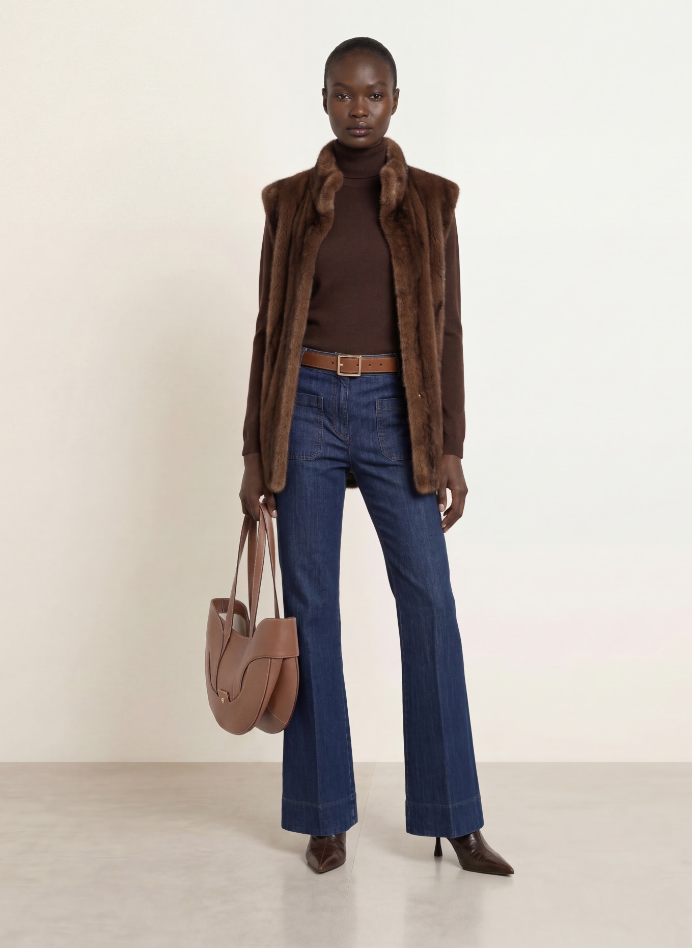 AIGNER SELLINA LARGE Shoppers: BROWN
