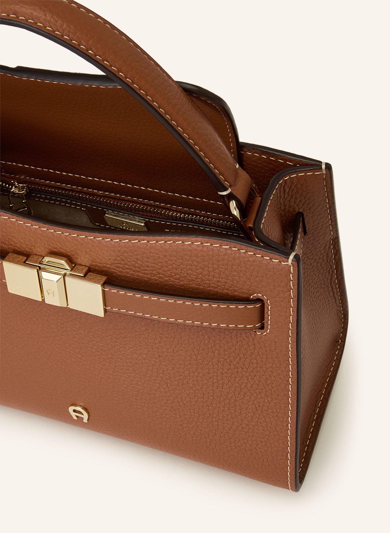 AIGNER Handtasche FARAH SMALL: COGNAC / GOLD
