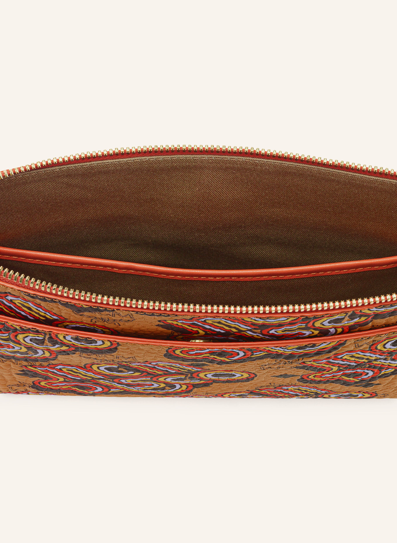 MCM AREN VISETOS MEDIUM Clutch: COGNAC / RED / YELLOW
