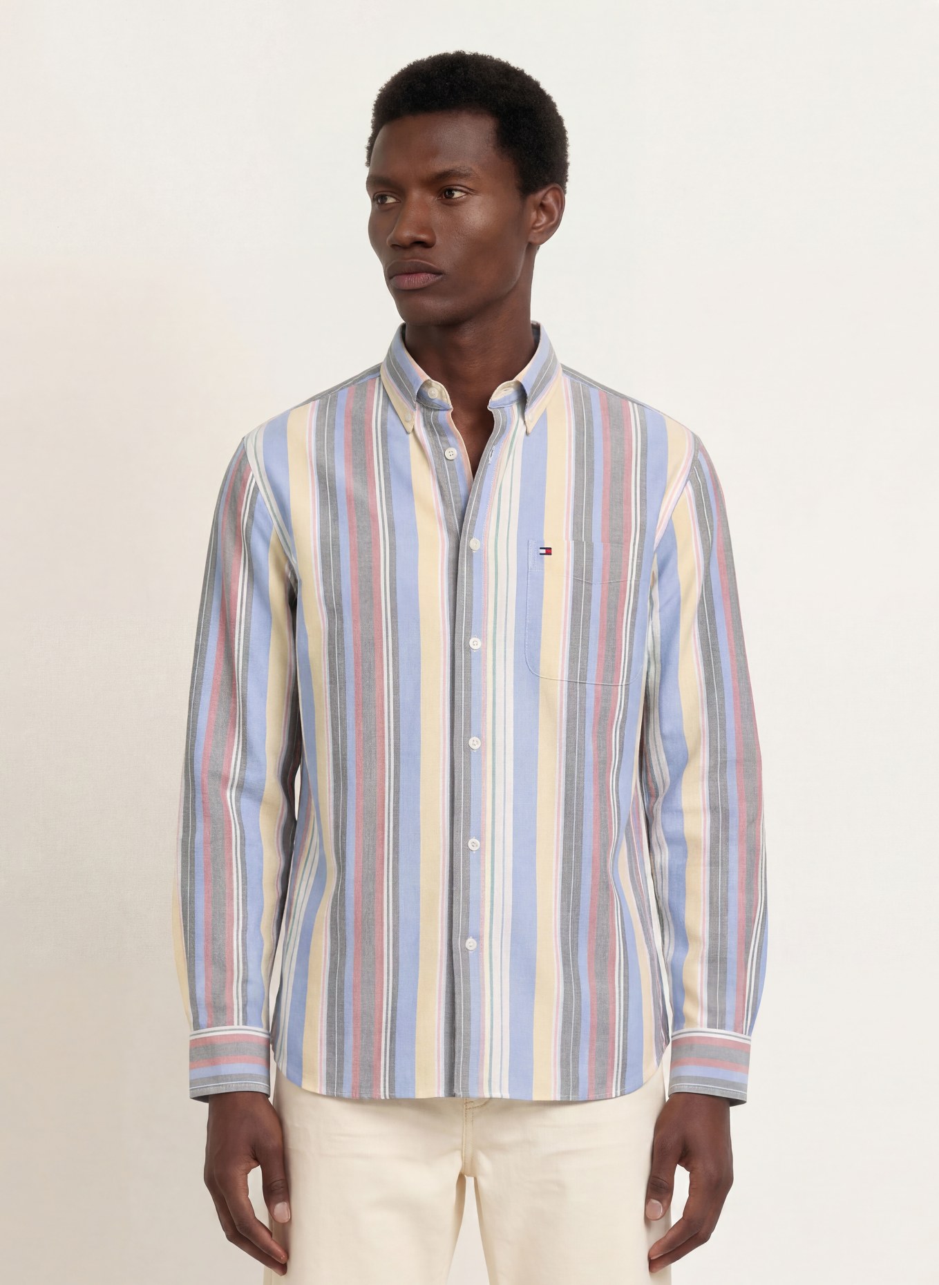 TOMMY HILFIGER Oxfordhemd Classic Fit: HELLBLAU / HELLROT / HELLGELB