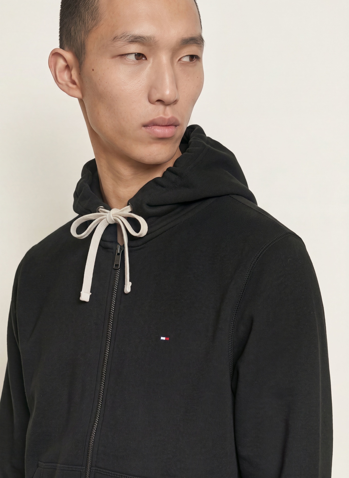 TOMMY HILFIGER Zip-up sweatshirt: BLACK