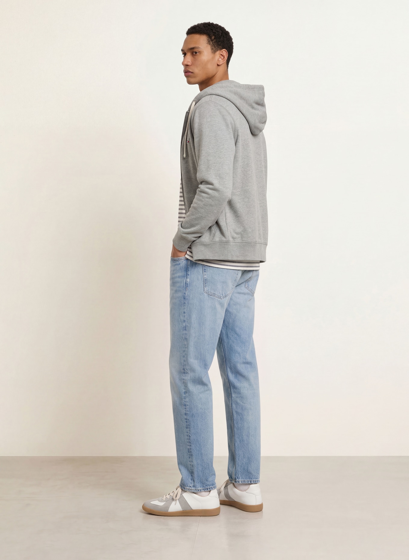 TOMMY HILFIGER Sweatjacke: GRAU