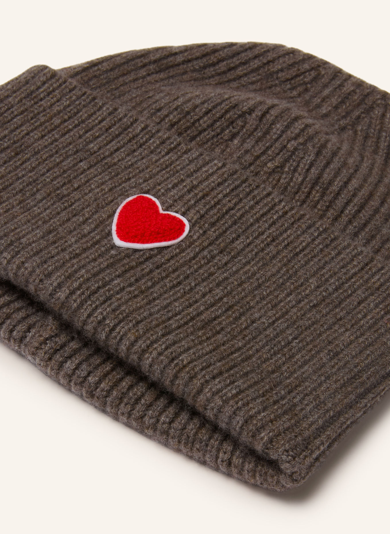 darling harbour Cashmere Hat: truffle melange
