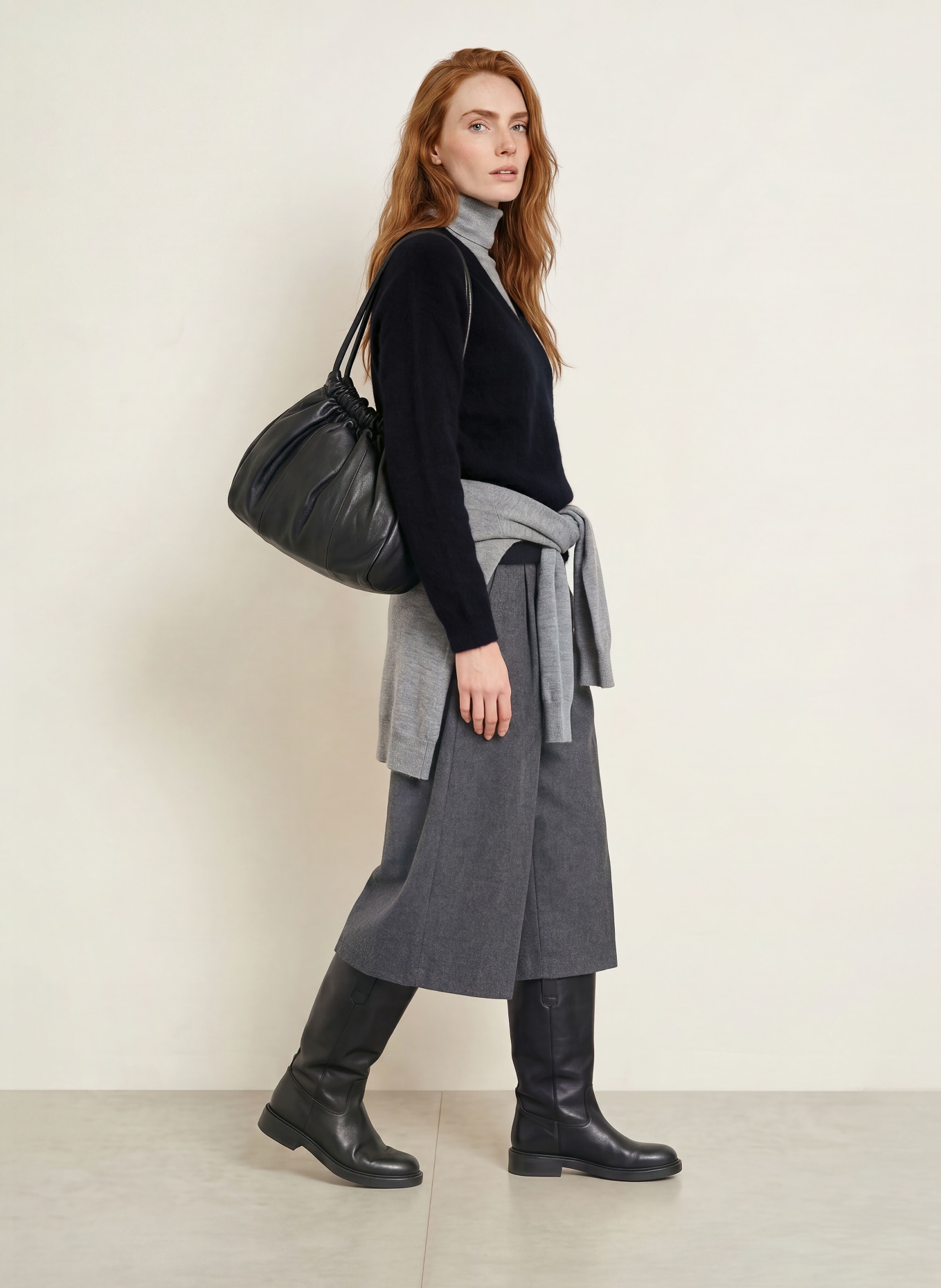 darling harbour Sweater: BLACK